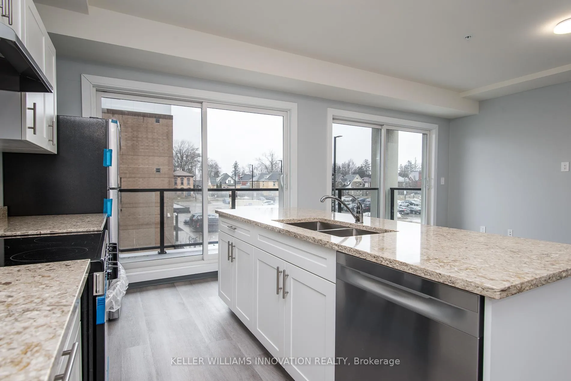 Photo 14 of Unit 202, 10 Queen Street, St. Thomas — HOMEH