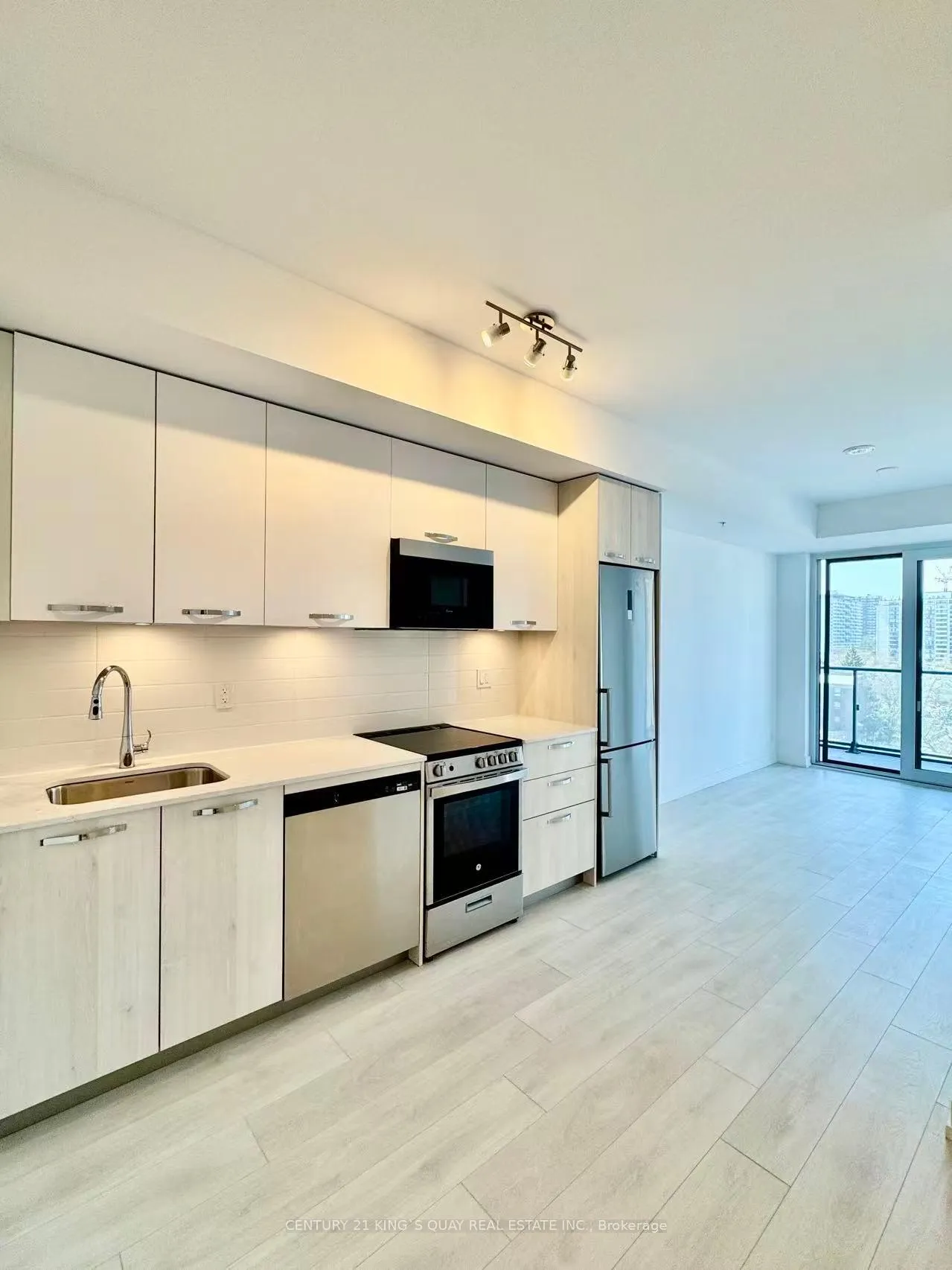 Photo 3 of Unit 901, 75 James Street S, Hamilton, Corktown — HOMEH