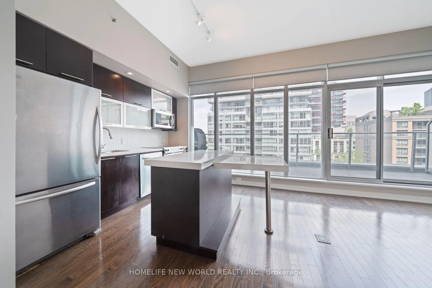 Photo 4 of Unit UPH13, 21 Nelson Street, Toronto, Waterfront Communities — HOMEH