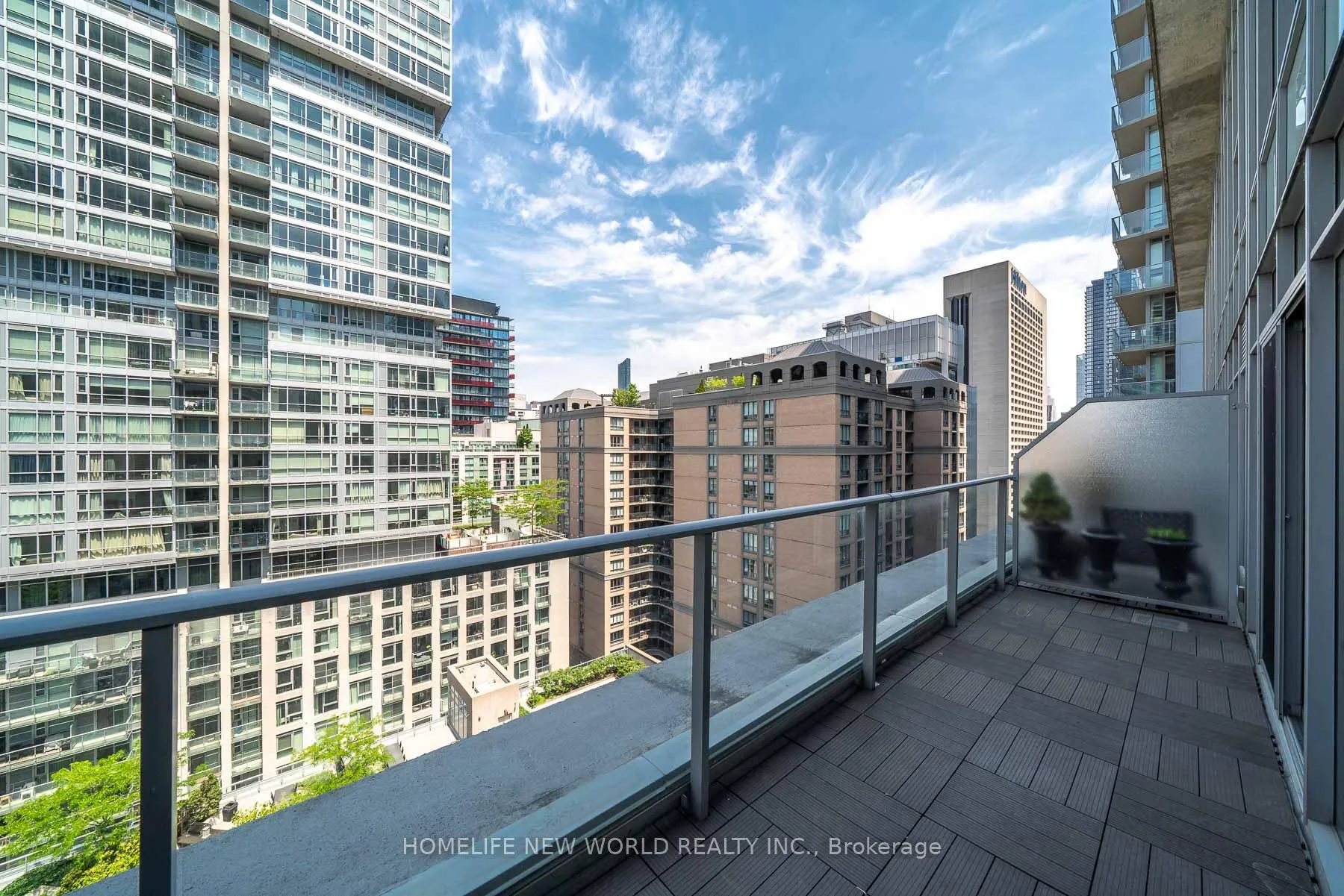 Photo 23 of Unit UPH13, 21 Nelson Street, Toronto, Waterfront Communities — HOMEH