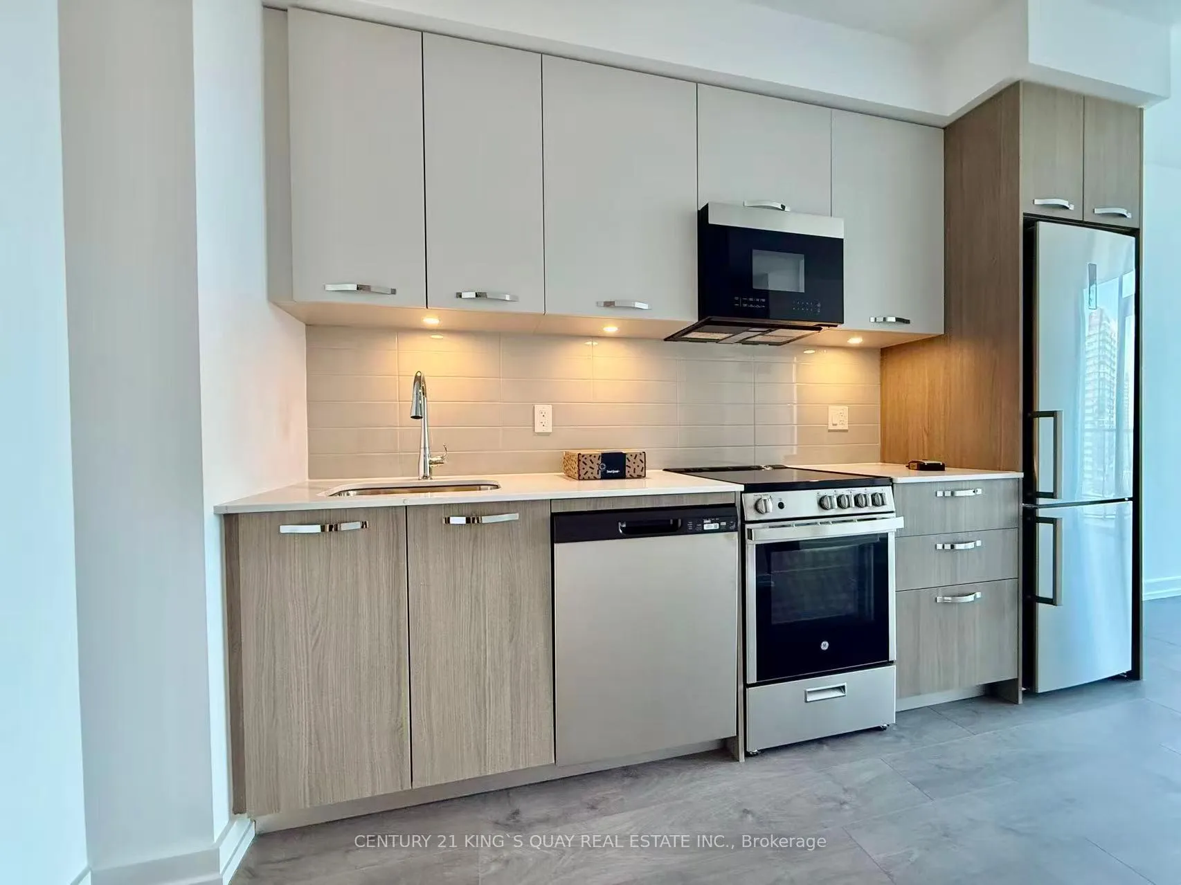 Photo 9 of Unit 1605, 75 James Street S, Hamilton, Corktown — HOMEH