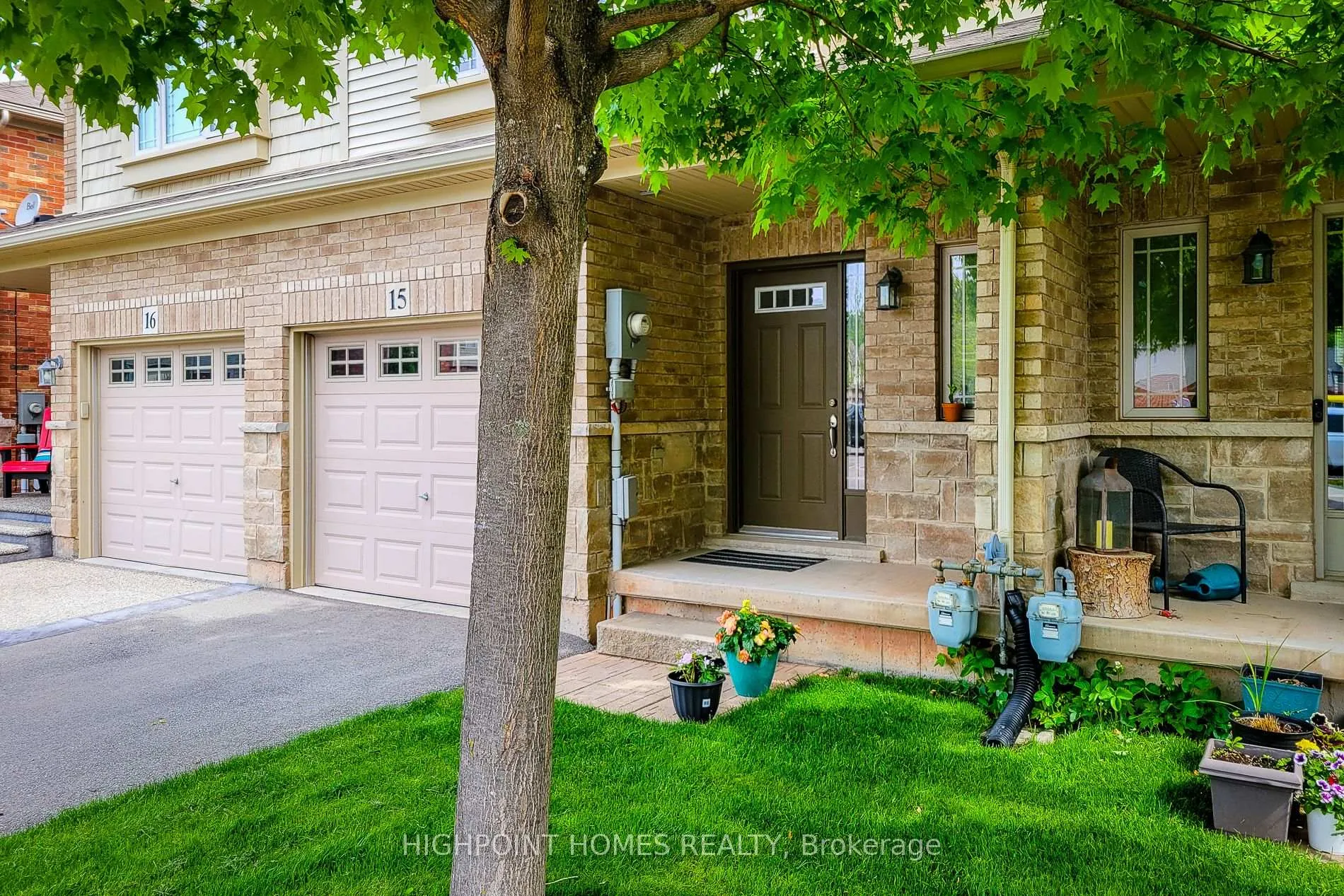 Photo 3 of Unit 15, 6 Chestnut Drive, Grimsby, Grimsby West — HOMEH