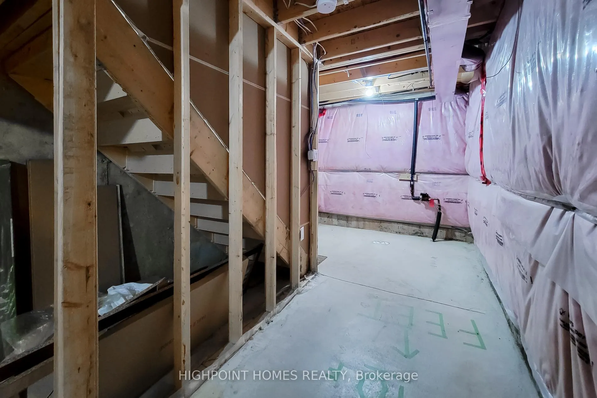 Photo 34 of Unit 15, 6 Chestnut Drive, Grimsby, Grimsby West — HOMEH