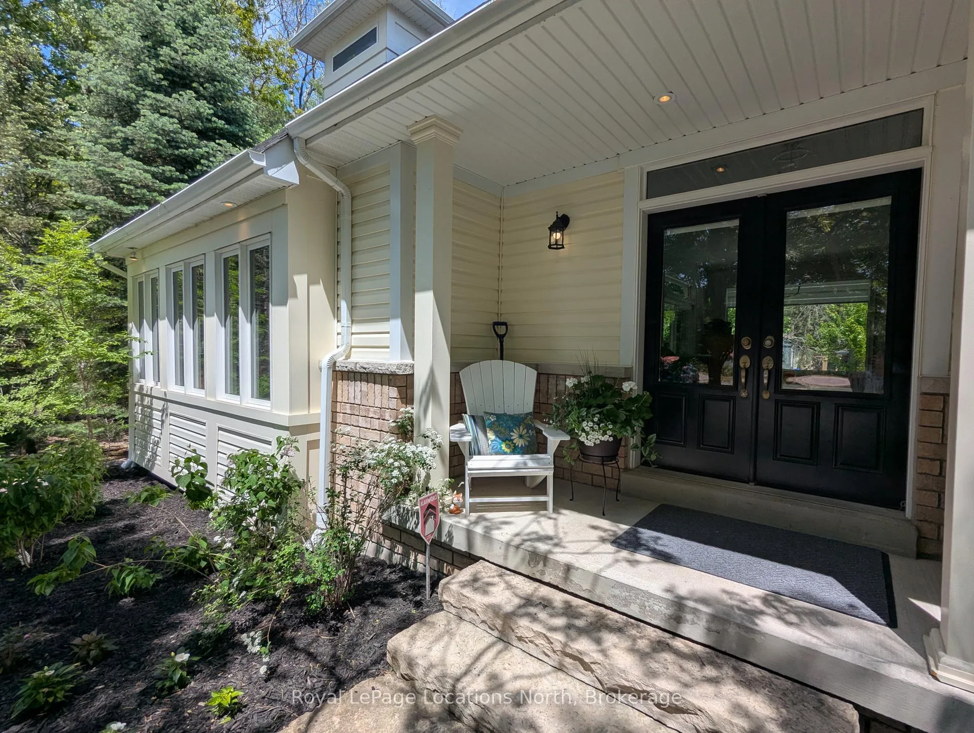 Photo 5 of 5 Christy Drive, Wasaga Beach — HOMEH