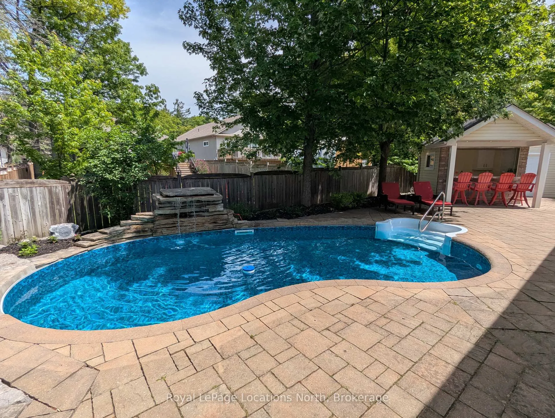 Photo 2 of 5 Christy Drive, Wasaga Beach — HOMEH