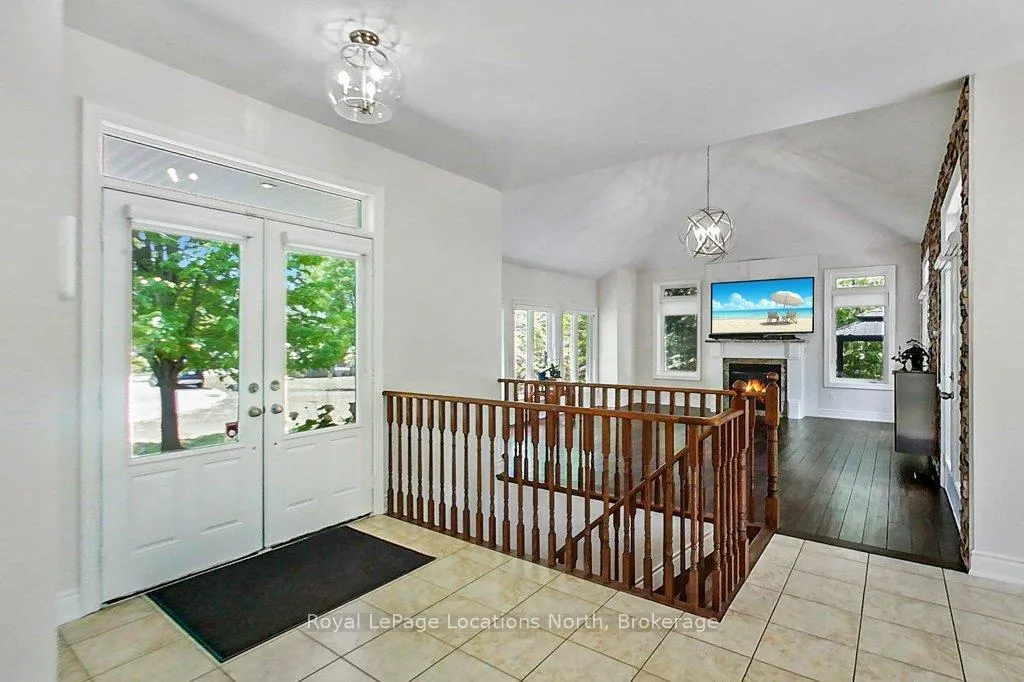 Photo 7 of 5 Christy Drive, Wasaga Beach — HOMEH