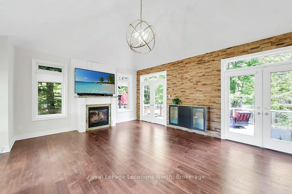 Photo 13 of 5 Christy Drive, Wasaga Beach — HOMEH