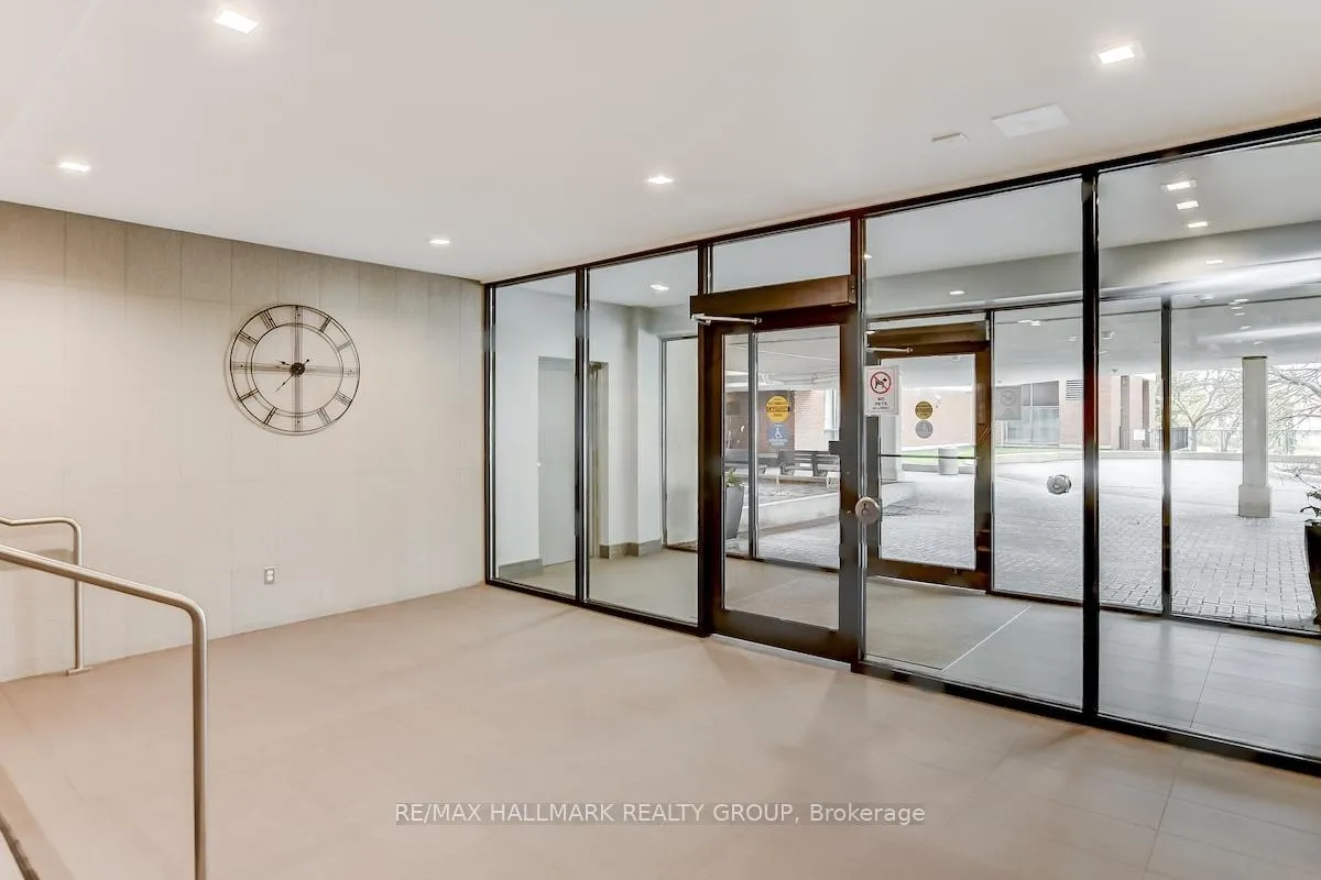 Photo 4 of Unit 1007, 665 Bathgate Drive, Ottawa, Carson Meadows — HOMEH