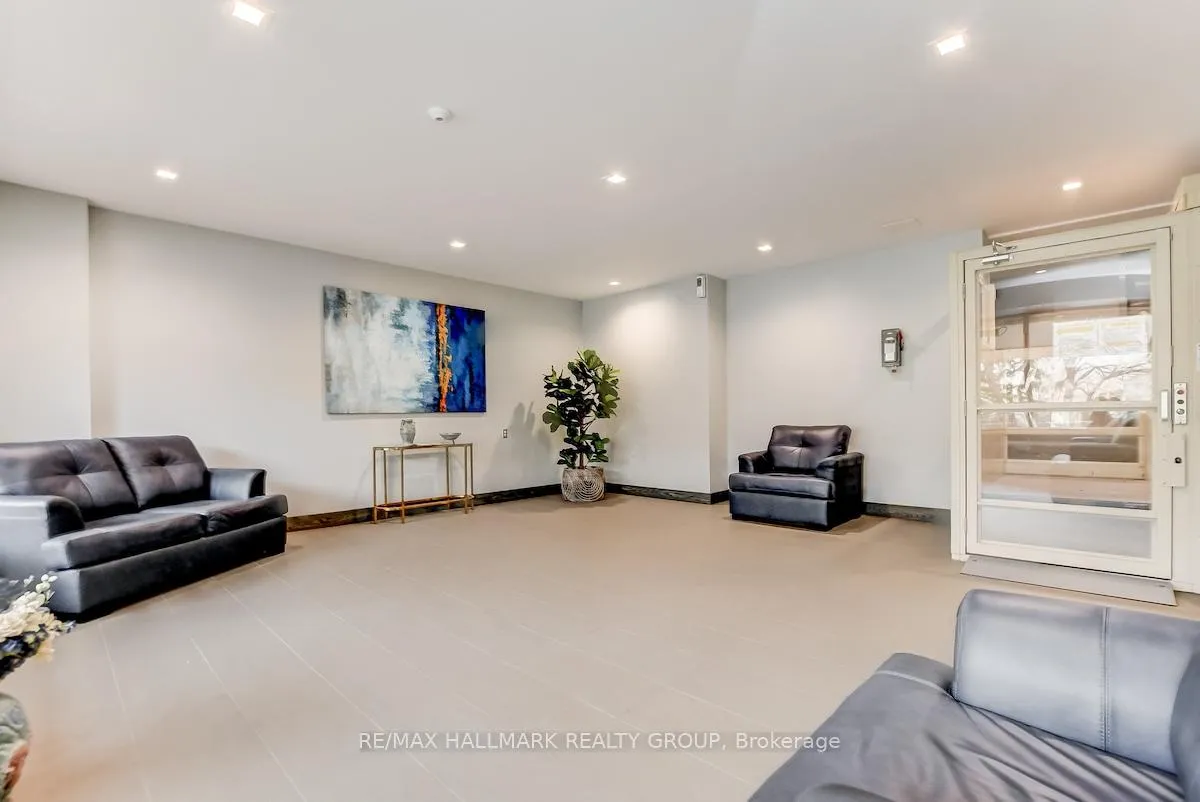 Photo 6 of Unit 1007, 665 Bathgate Drive, Ottawa, Carson Meadows — HOMEH