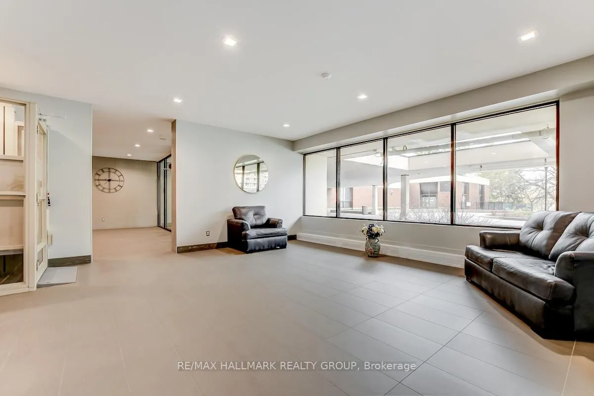 Photo 7 of Unit 1007, 665 Bathgate Drive, Ottawa, Carson Meadows — HOMEH