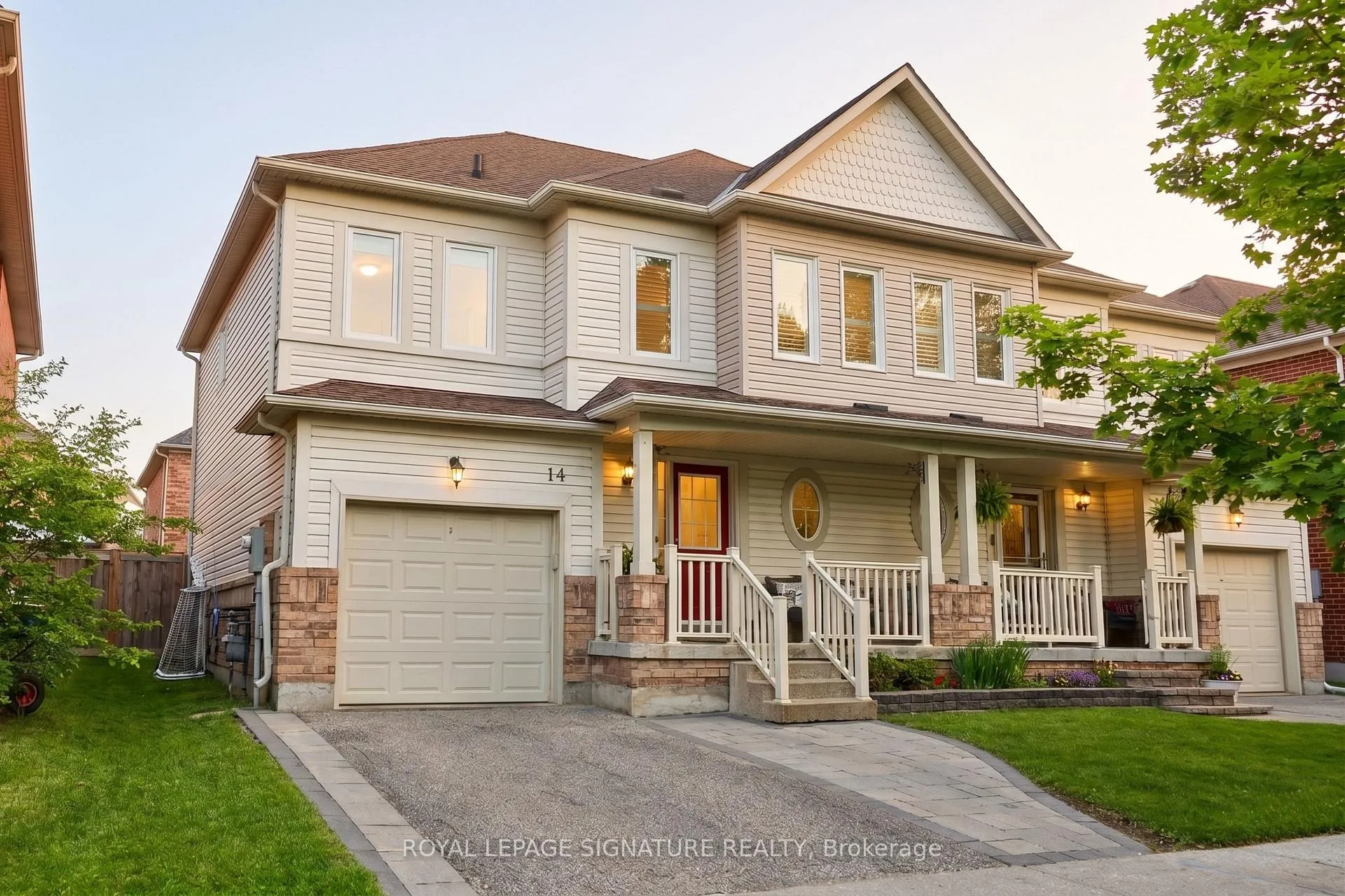Photo 1 of 14 Ostick Street, Aurora, Bayview Wellington — HOMEH