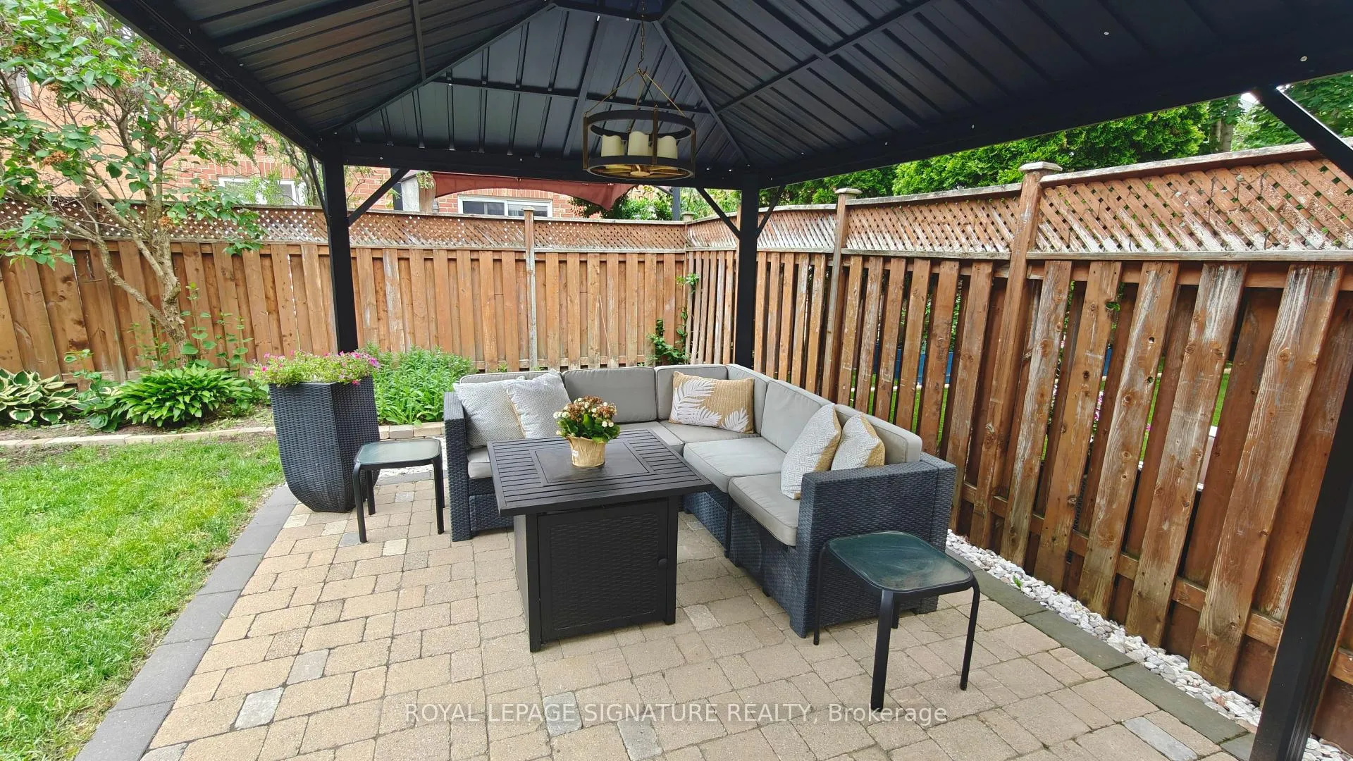 Photo 10 of 14 Ostick Street, Aurora, Bayview Wellington — HOMEH