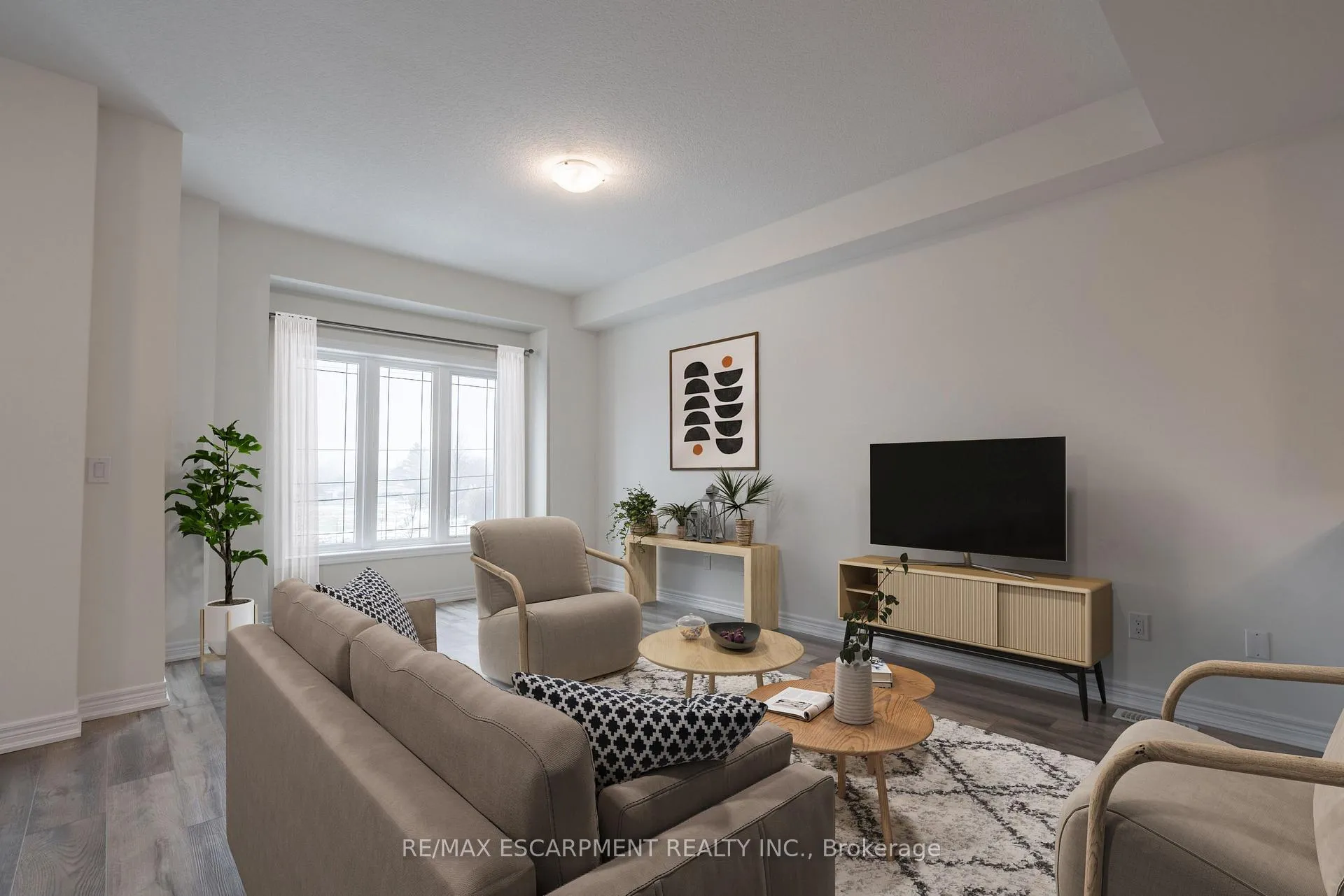 Photo 6 of 1278 Baseline Road, Hamilton, Winona Park — HOMEH