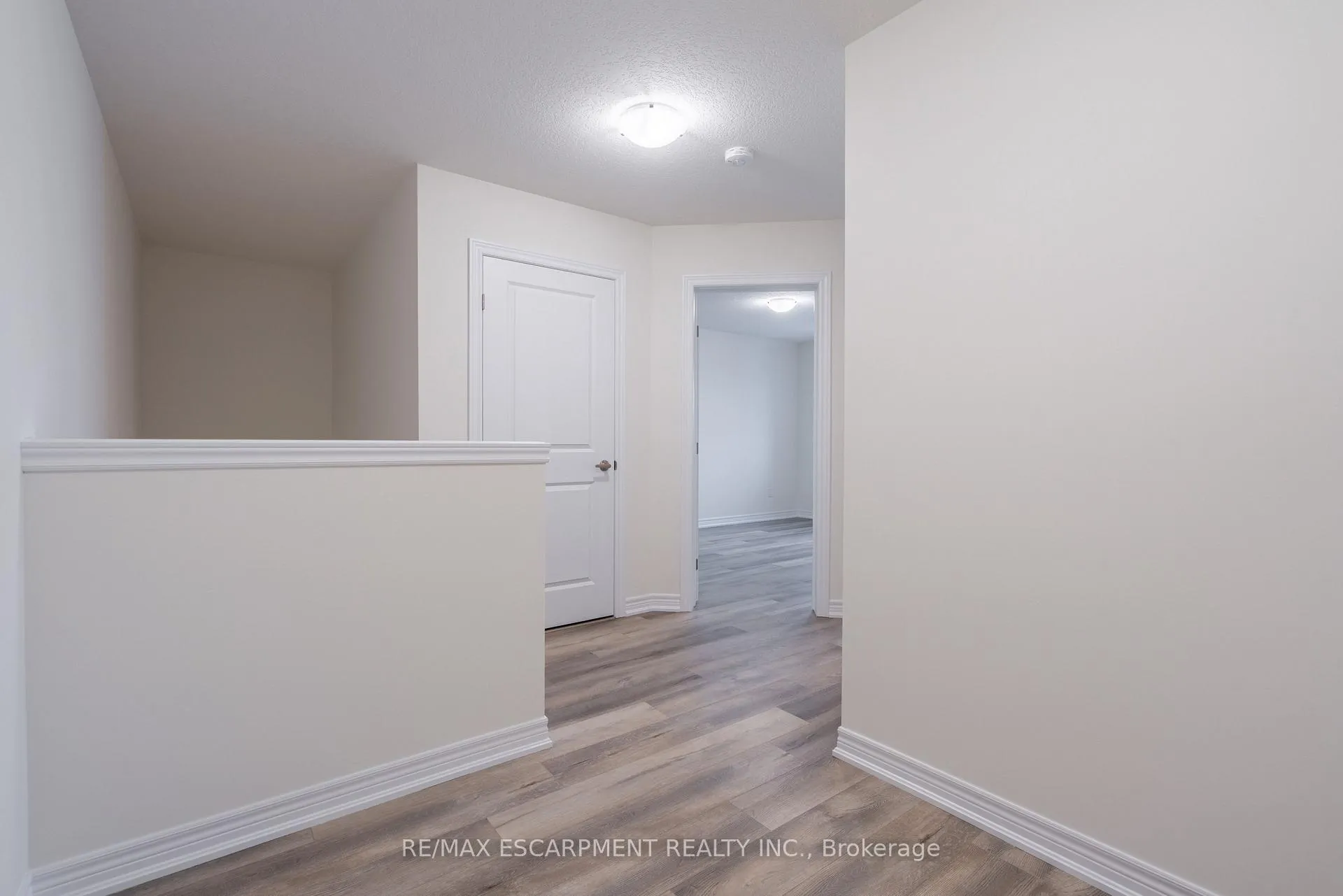 Photo 12 of 1278 Baseline Road, Hamilton, Winona Park — HOMEH