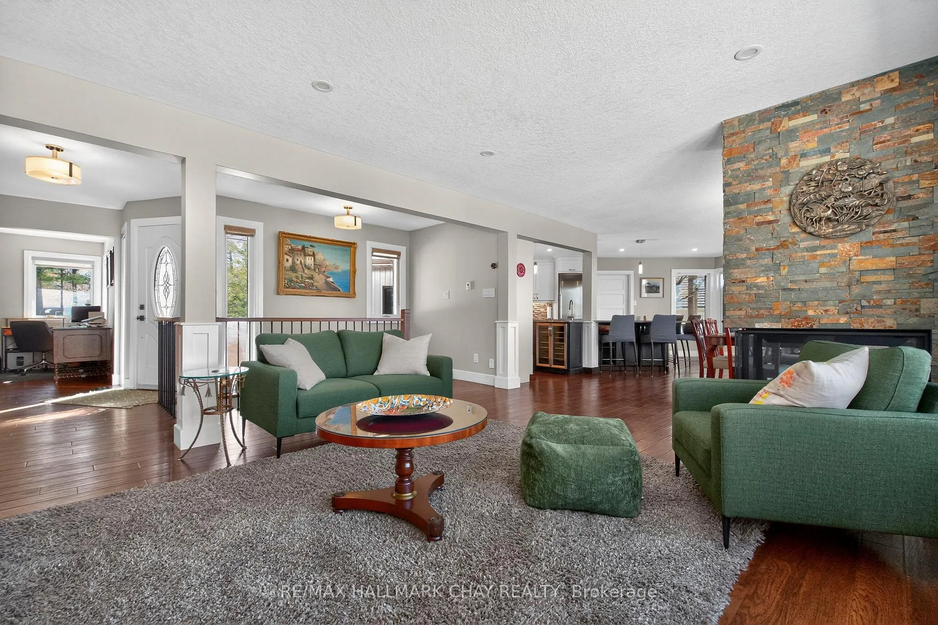 Photo 14 of 16 Highland Drive, Oro-Medonte, Horseshoe Valley — HOMEH