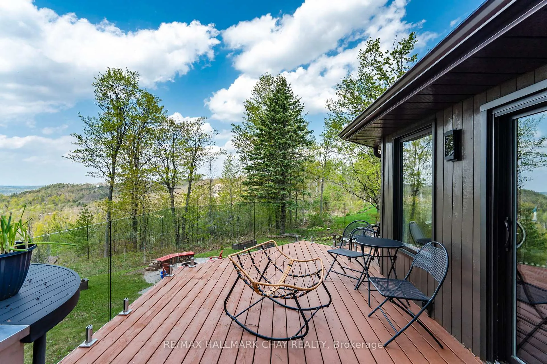 Photo 34 of 16 Highland Drive, Oro-Medonte, Horseshoe Valley — HOMEH