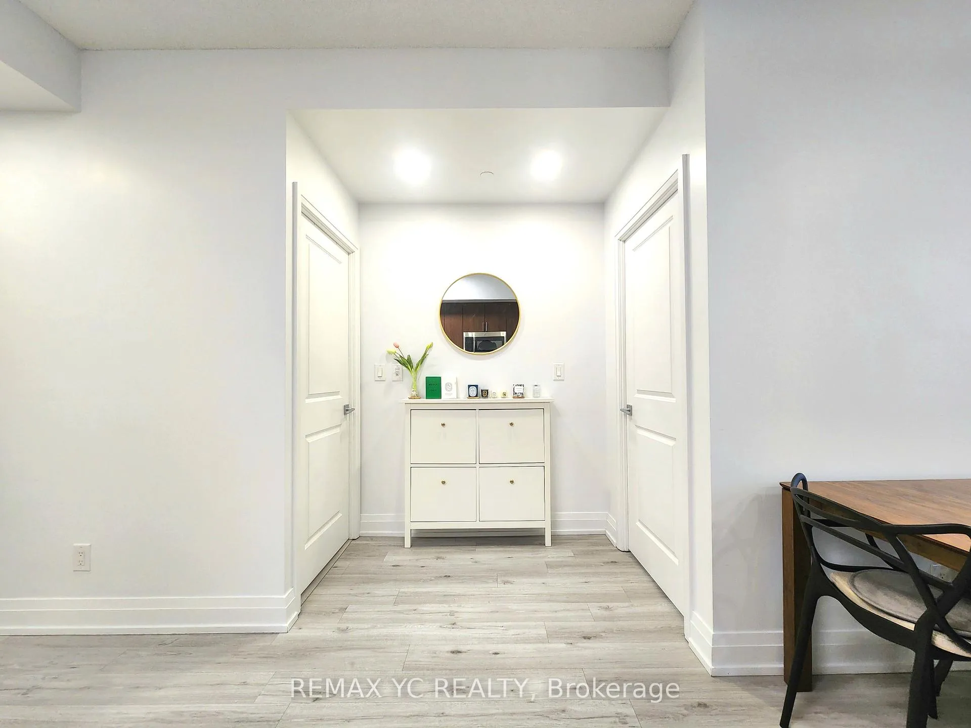 Photo 7 of Unit 1007, 7165 Yonge Street, Markham, Grandview — HOMEH