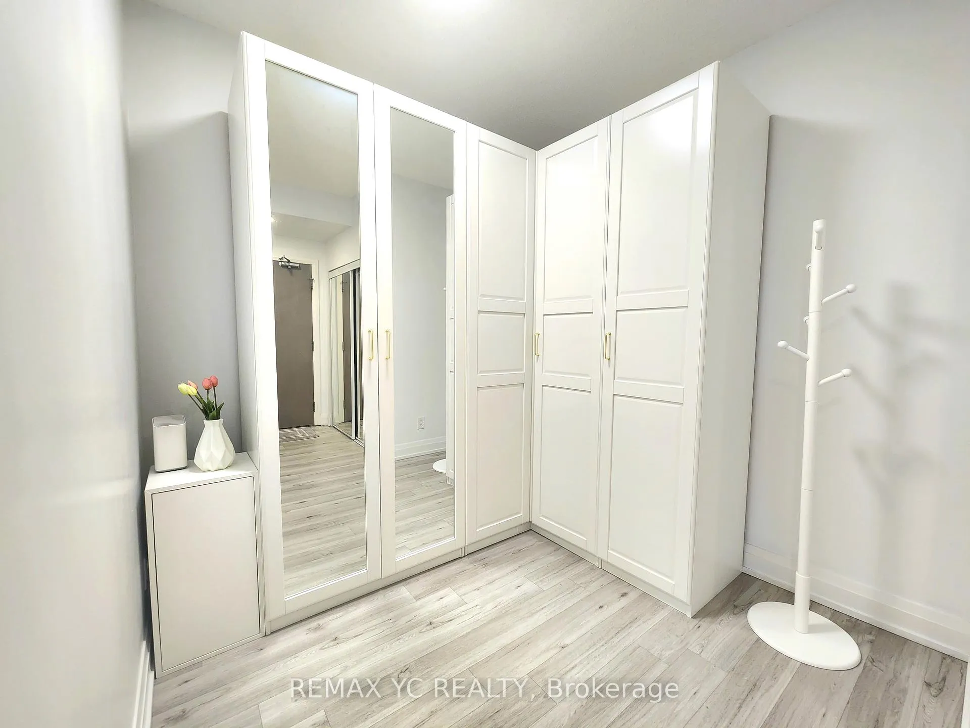 Photo 12 of Unit 1007, 7165 Yonge Street, Markham, Grandview — HOMEH