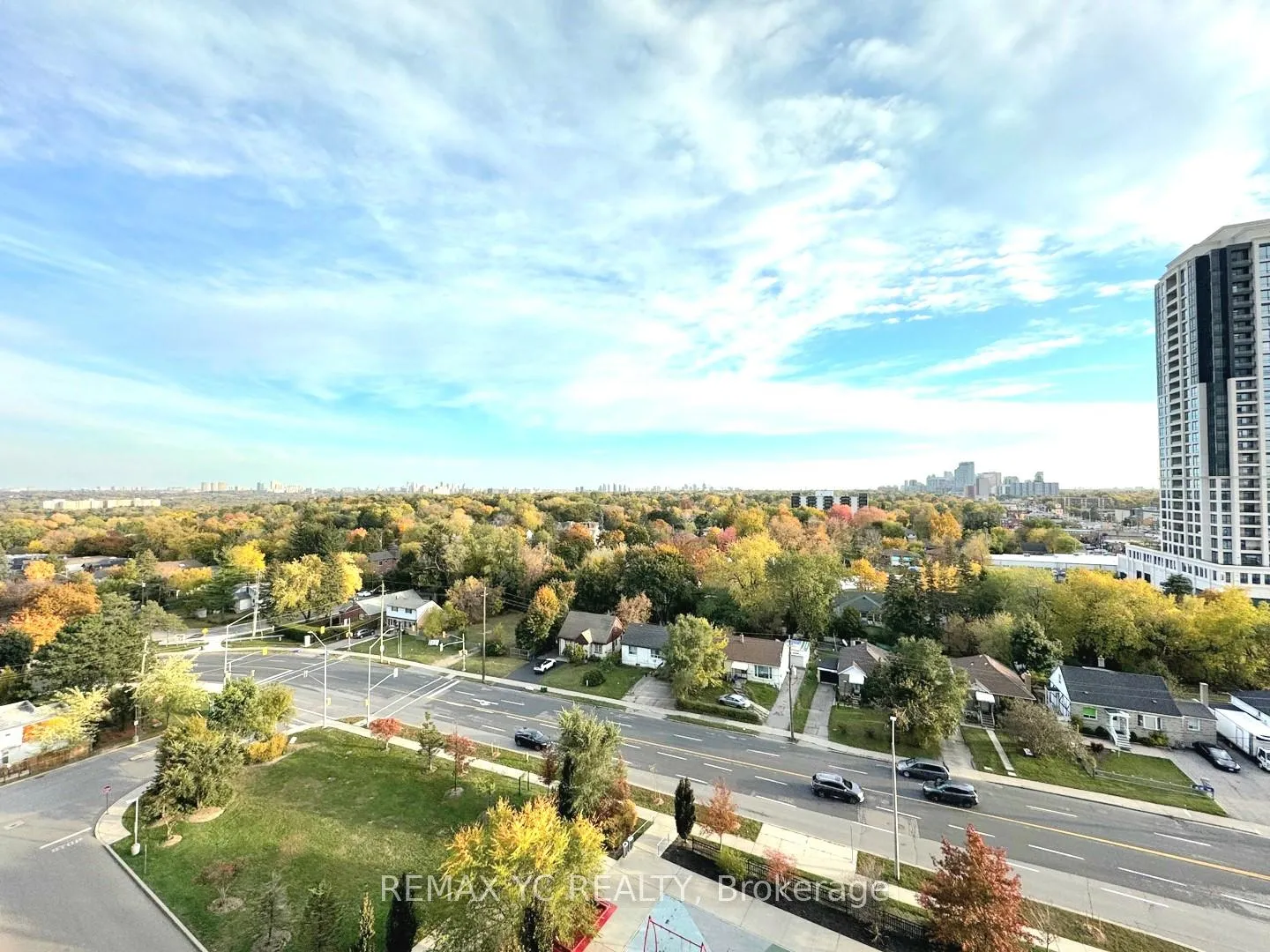 Photo 17 of Unit 1007, 7165 Yonge Street, Markham, Grandview — HOMEH