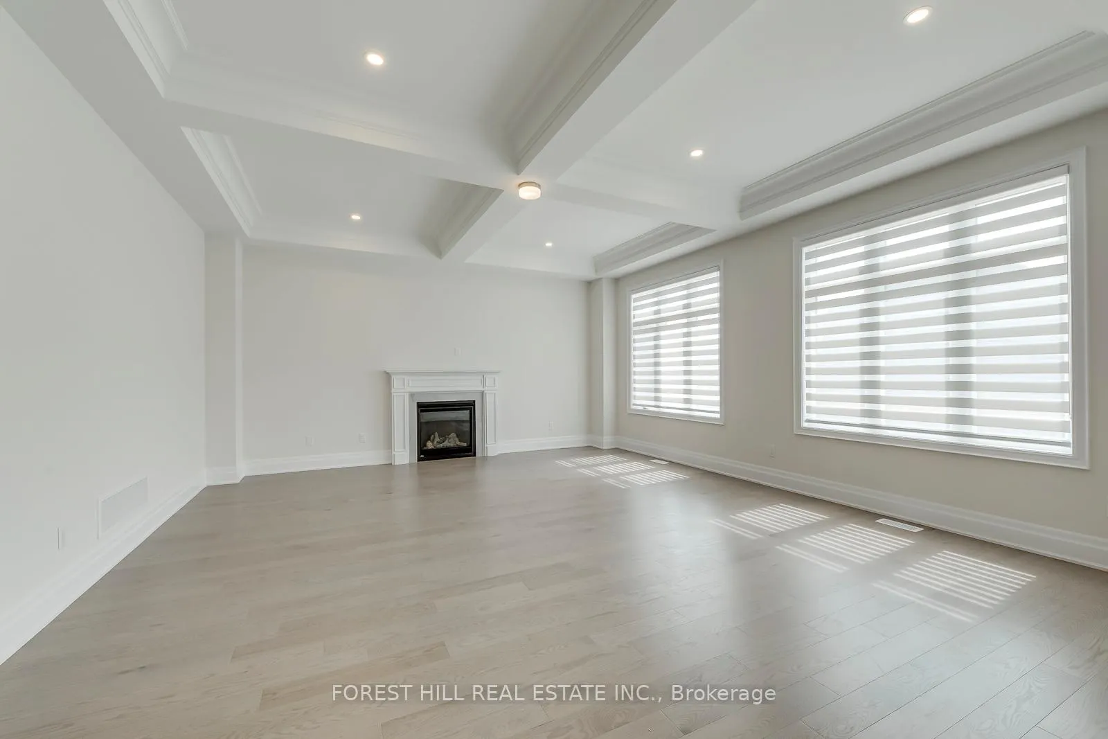 Photo 18 of 35 Gianvito Crescent, King, King City — HOMEH
