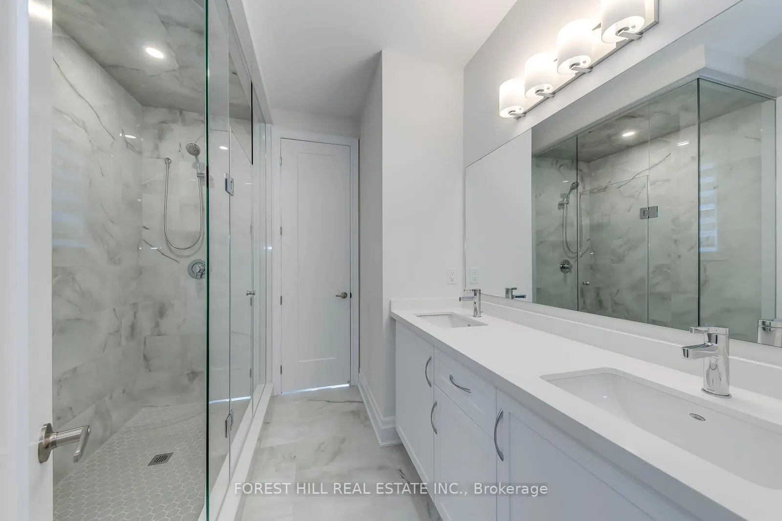 Photo 33 of 35 Gianvito Crescent, King, King City — HOMEH