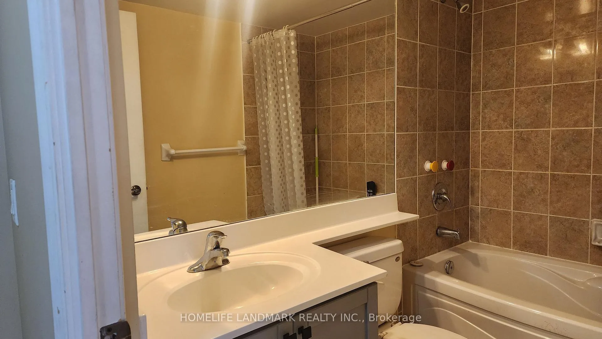 Photo 8 of Unit 2221, 700 Humberwood Boulevard, Etobicoke, West Humber-Clairville — HOMEH