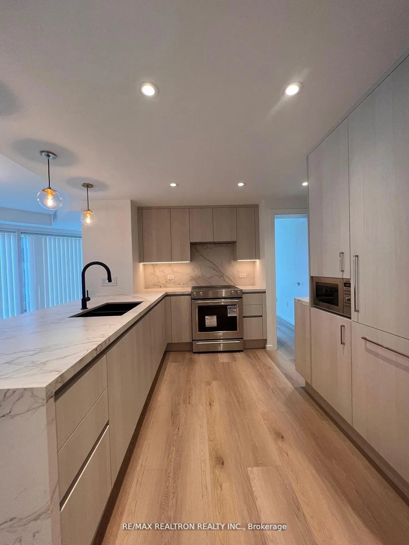 Photo 25 of Unit 1705, 33 University Avenue, Toronto, Bay Street Corridor — HOMEH