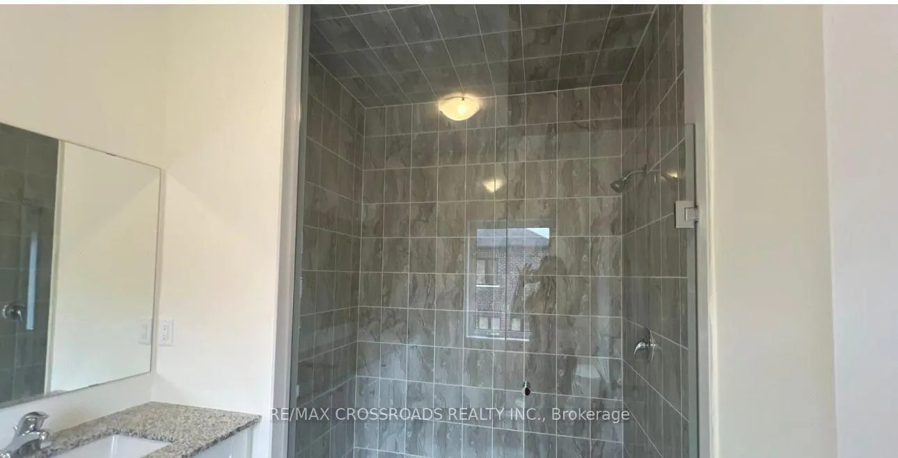 Photo 8 of 22 Blick Crescent, Aurora, Bayview Northeast — HOMEH
