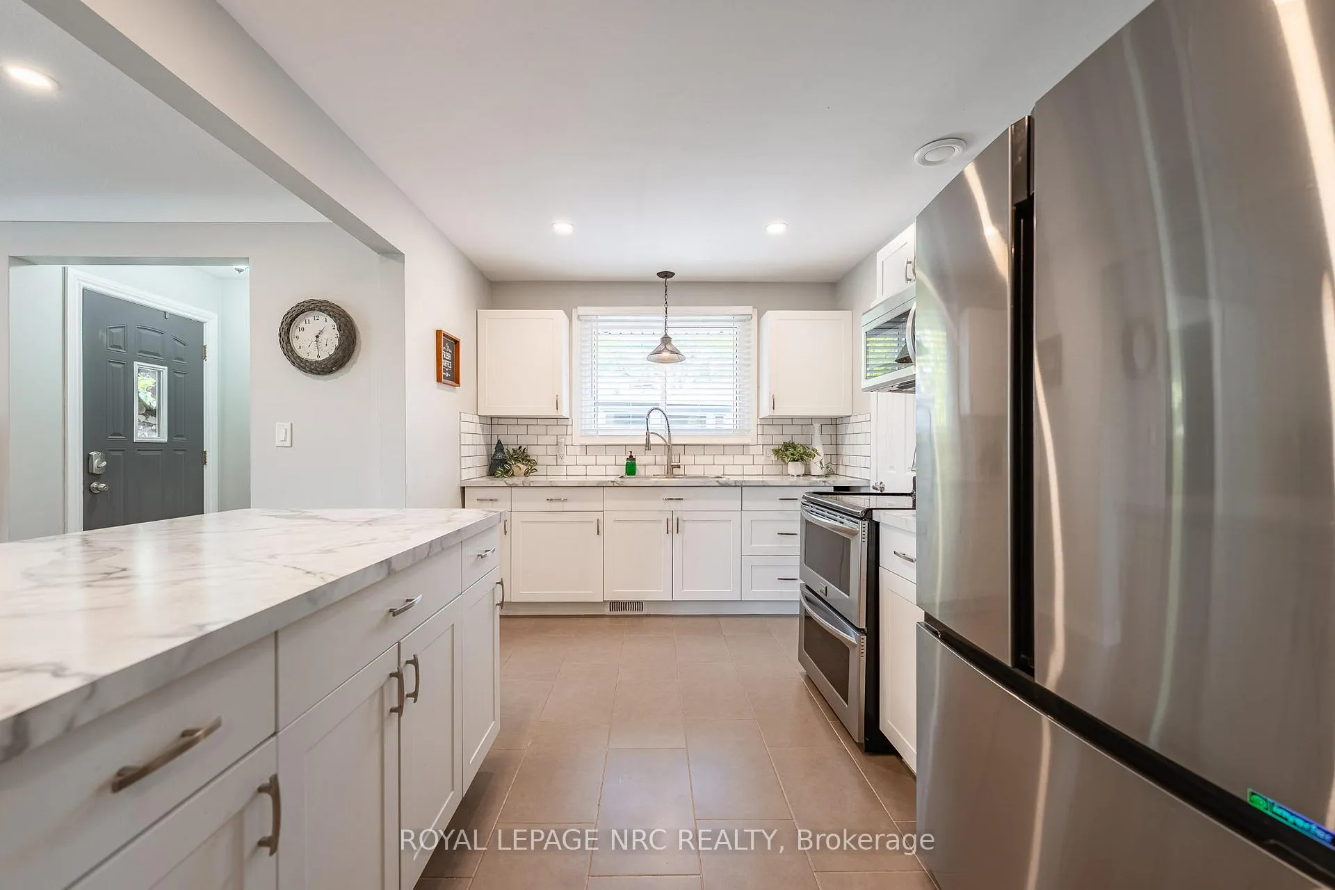 Photo 7 of 12 Cypress Street, St. Catharines, Lakeport — HOMEH
