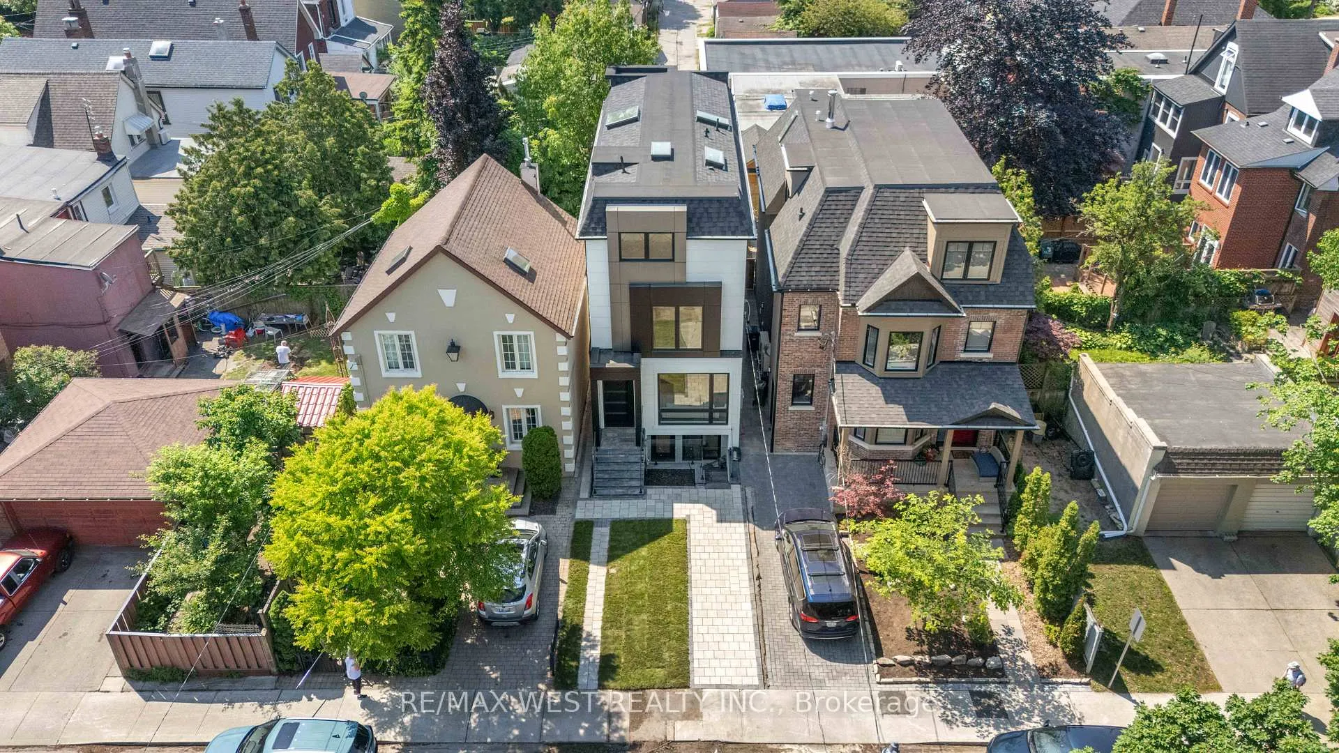 Photo 3 of 15 Cruikshank Avenue, Toronto, Playter Estates-Danforth — HOMEH