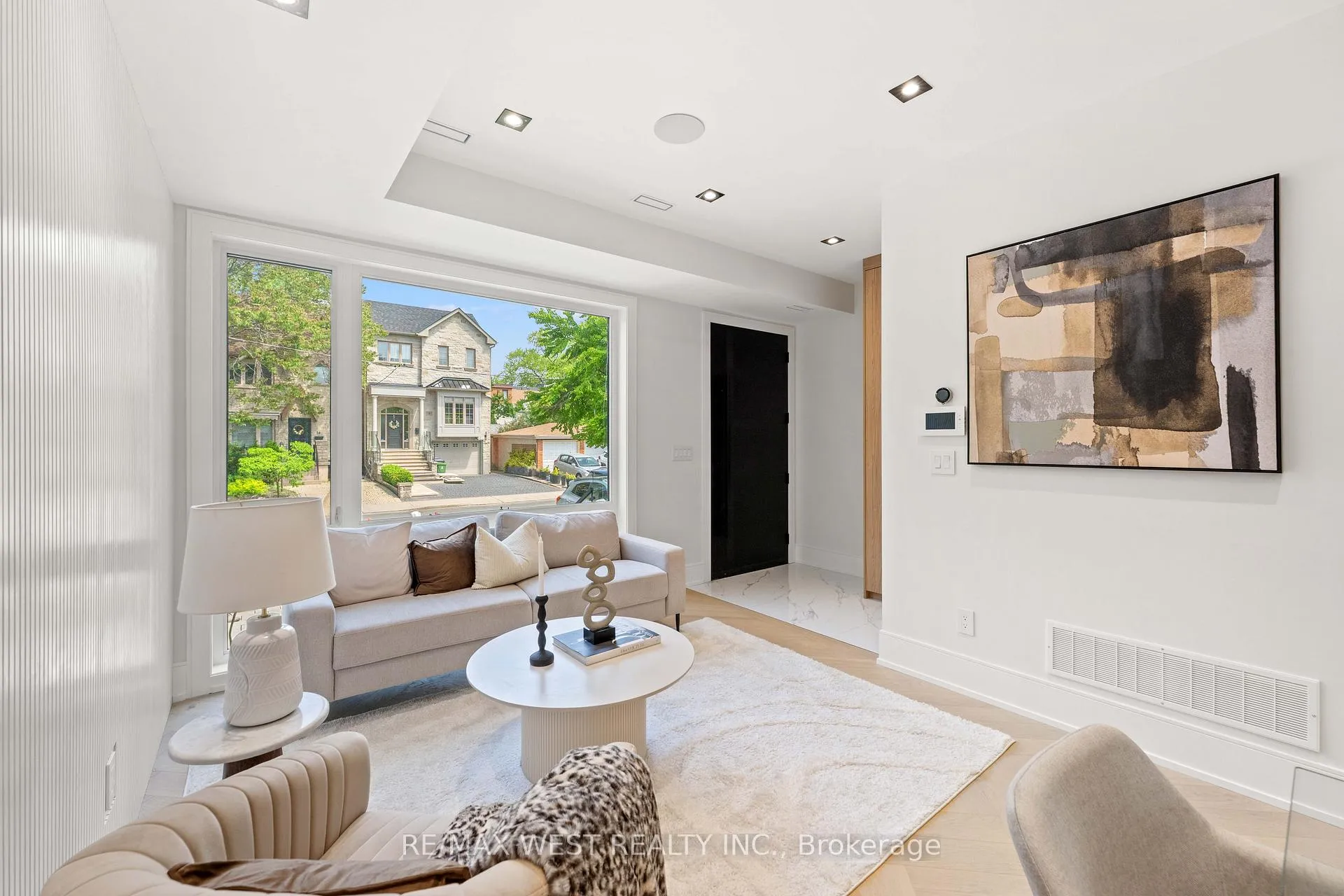 Photo 10 of 15 Cruikshank Avenue, Toronto, Playter Estates-Danforth — HOMEH