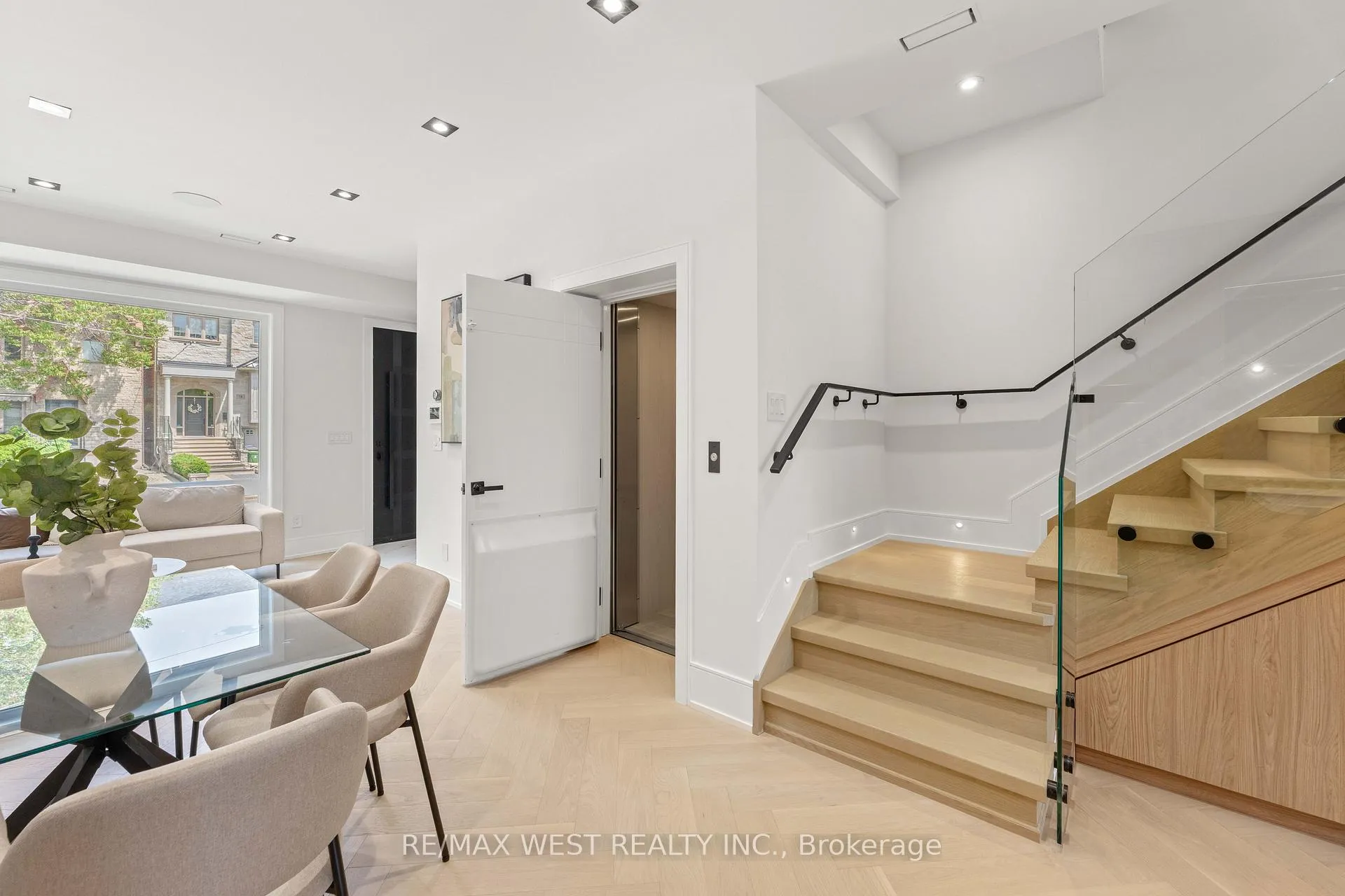 Photo 21 of 15 Cruikshank Avenue, Toronto, Playter Estates-Danforth — HOMEH