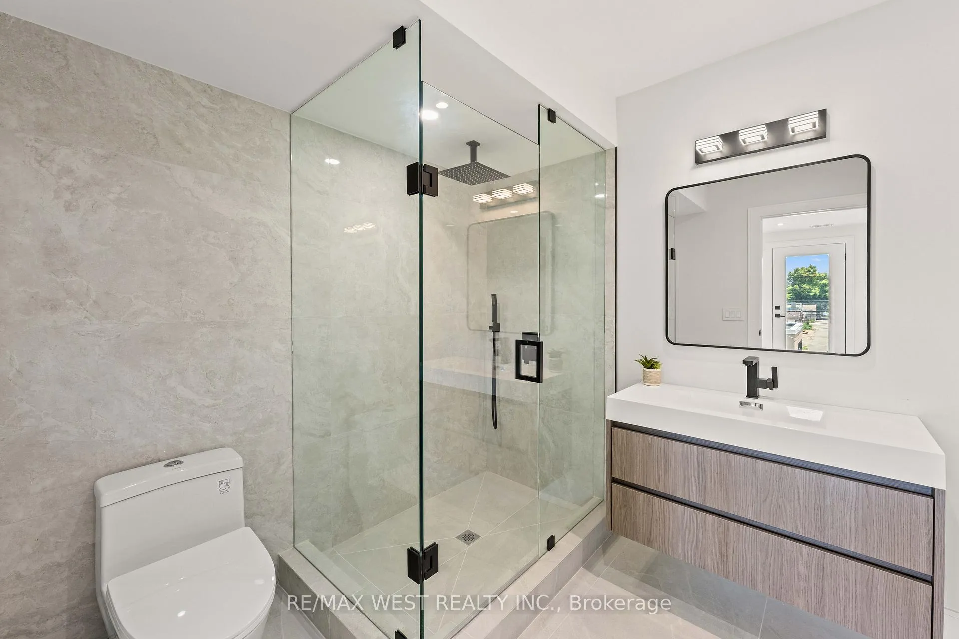 Photo 28 of 15 Cruikshank Avenue, Toronto, Playter Estates-Danforth — HOMEH