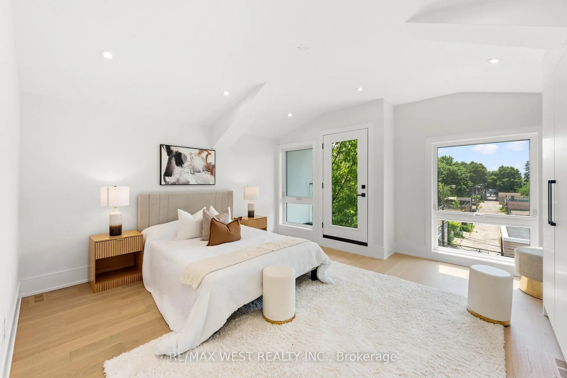 Photo 35 of 15 Cruikshank Avenue, Toronto, Playter Estates-Danforth — HOMEH