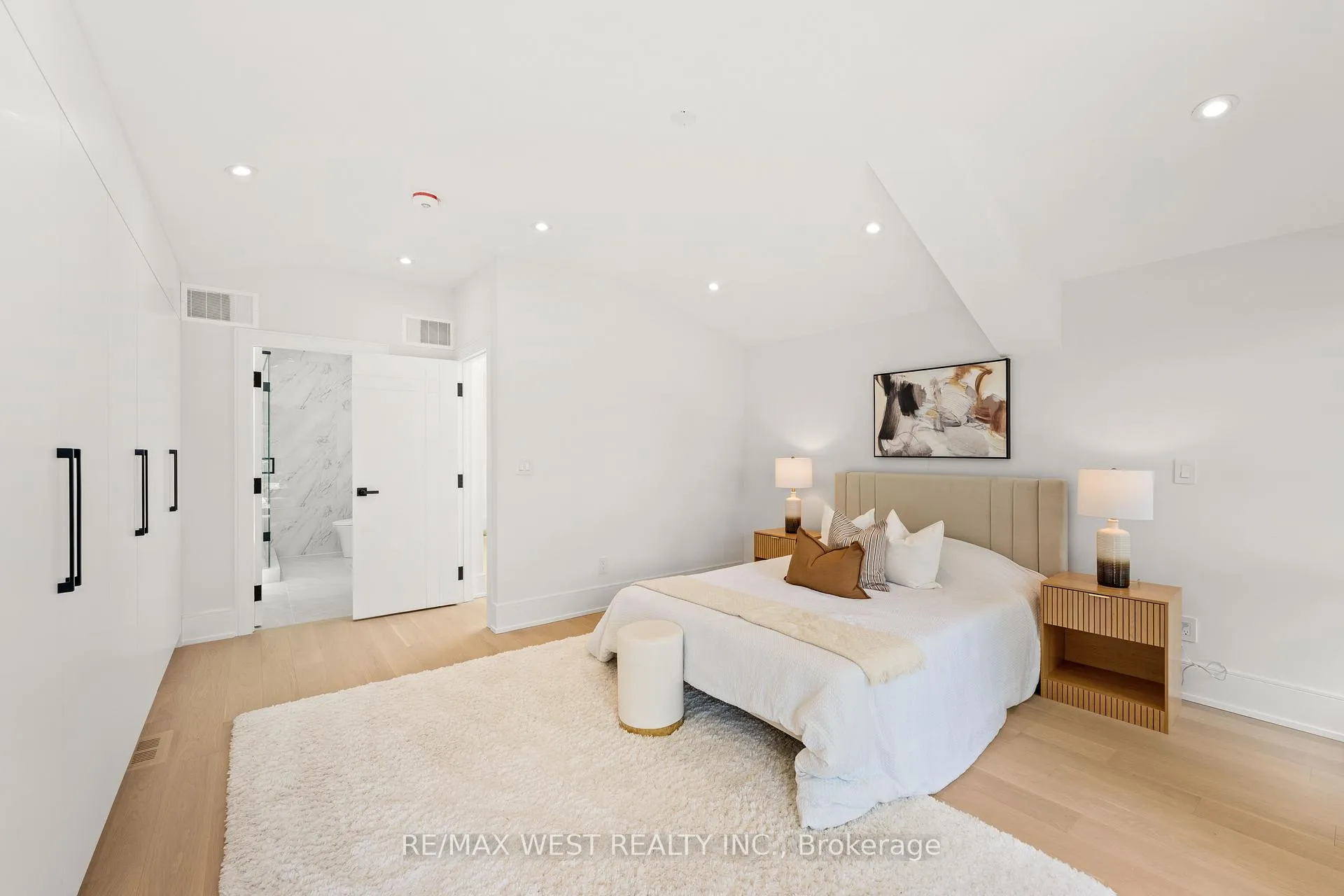 Photo 36 of 15 Cruikshank Avenue, Toronto, Playter Estates-Danforth — HOMEH