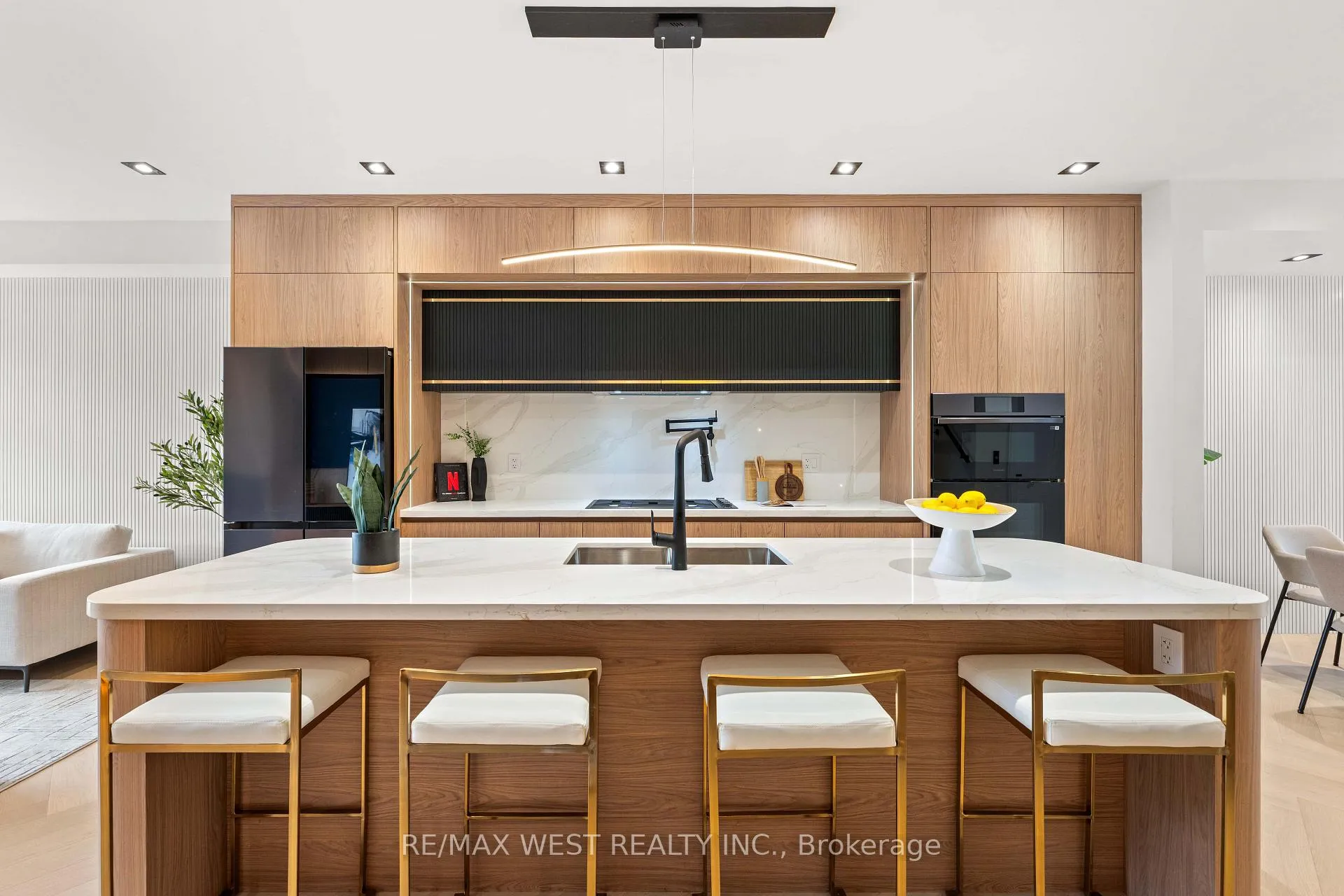 Photo 17 of 15 Cruikshank Avenue, Toronto, Playter Estates-Danforth — HOMEH
