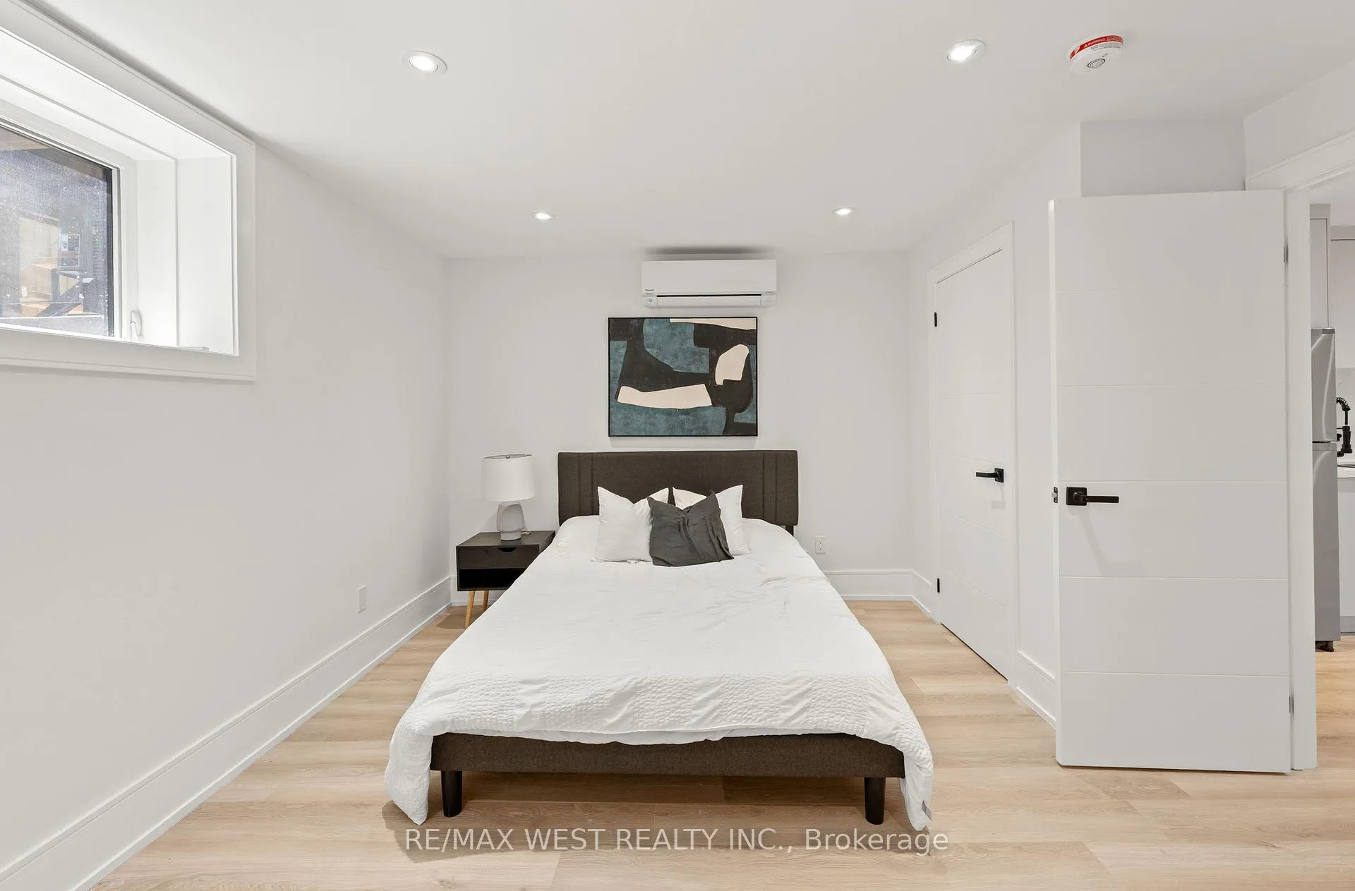 Photo 43 of 15 Cruikshank Avenue, Toronto, Playter Estates-Danforth — HOMEH