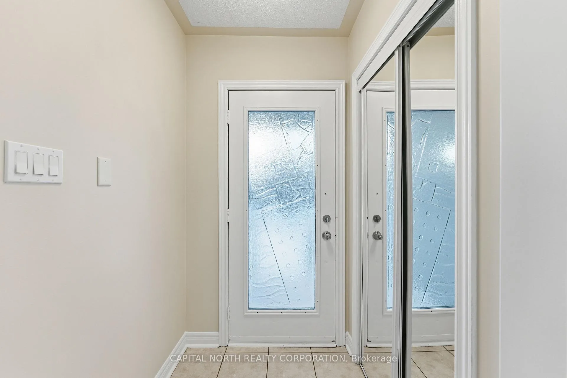 Photo 7 of 74 Bullrush Drive, Vaughan, Vellore Village — HOMEH