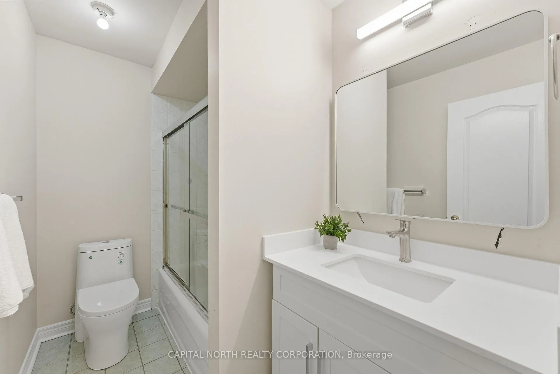 Photo 31 of 74 Bullrush Drive, Vaughan, Vellore Village — HOMEH
