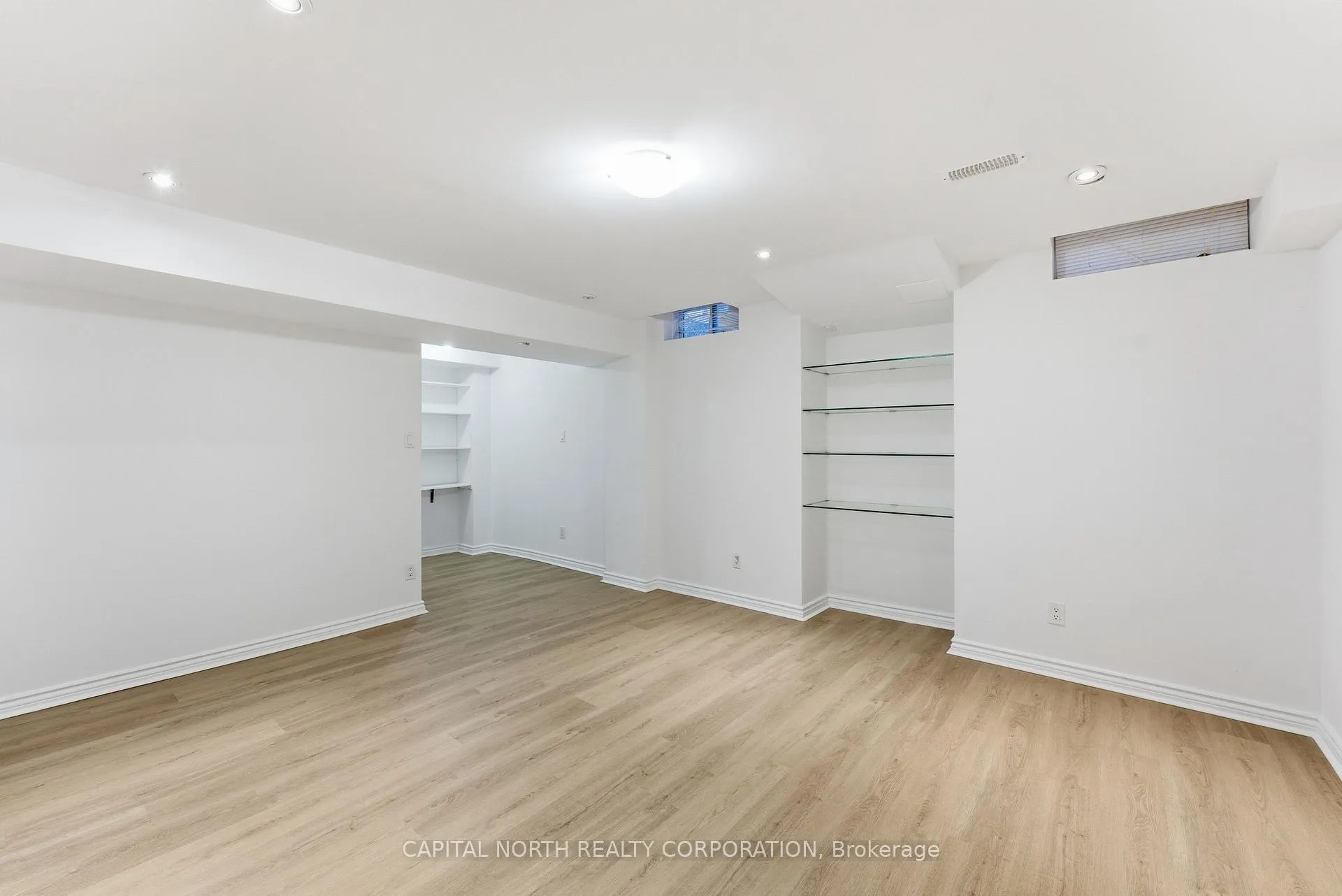 Photo 33 of 74 Bullrush Drive, Vaughan, Vellore Village — HOMEH