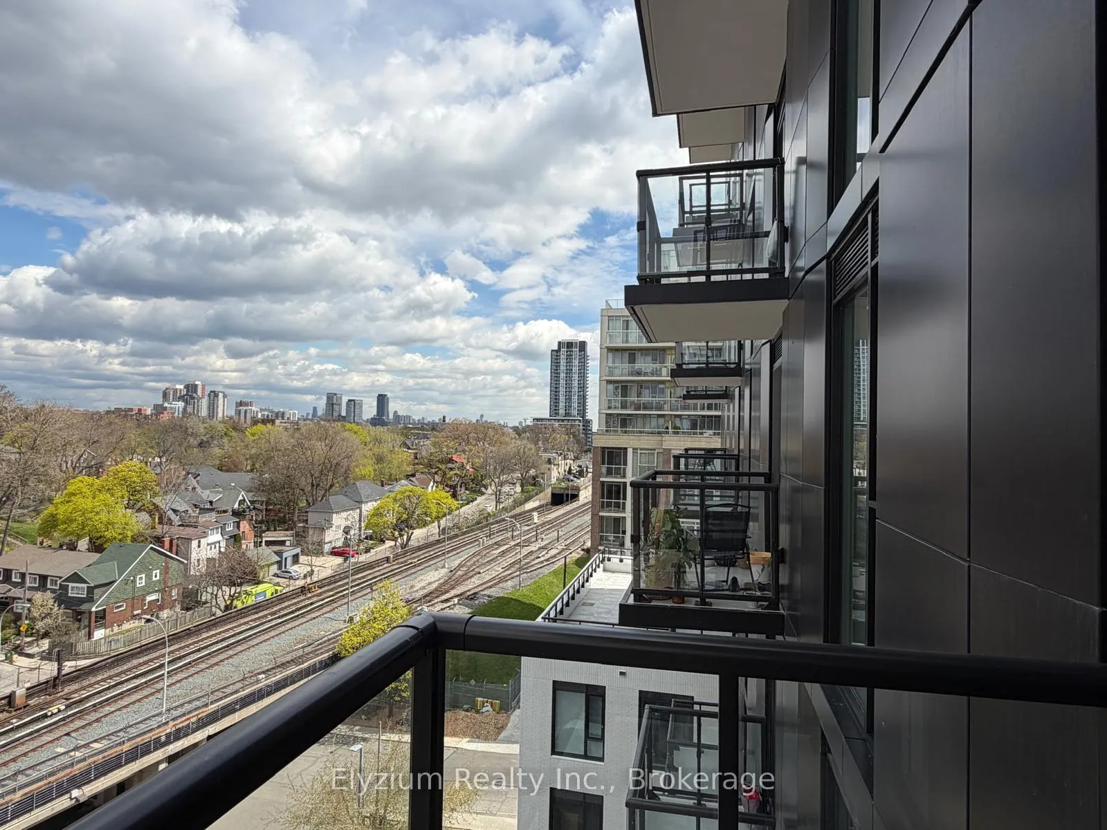 Photo 18 of Unit 715, 1660 Bloor Street W, Toronto, High Park North — HOMEH