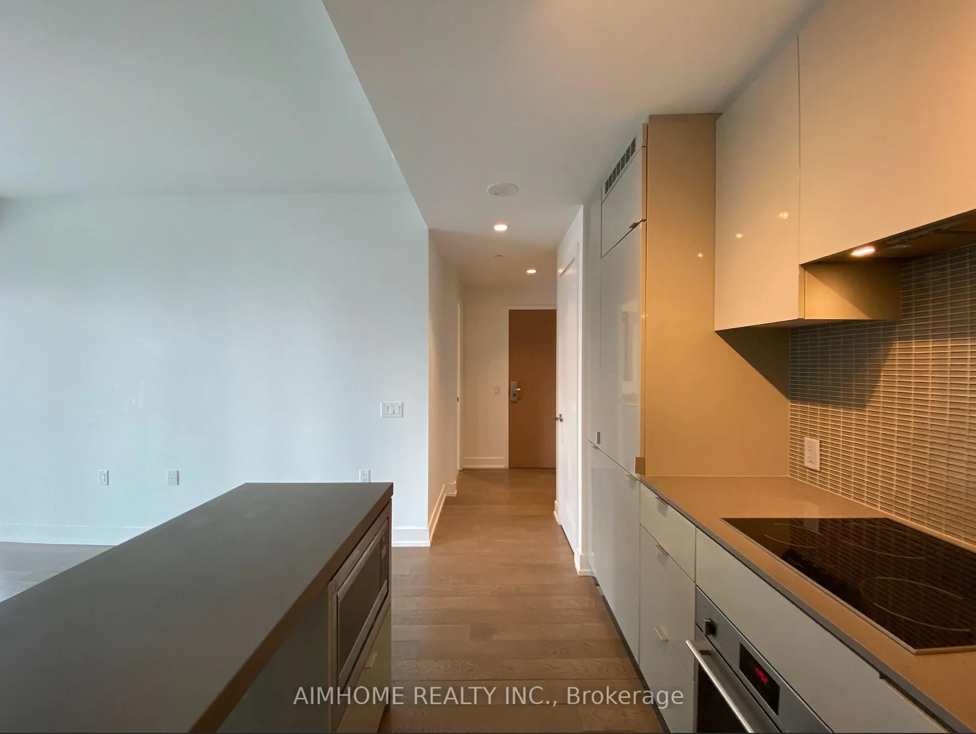 Photo 5 of Unit 3503, 7 Grenville Street, Toronto, Bay Street Corridor — HOMEH