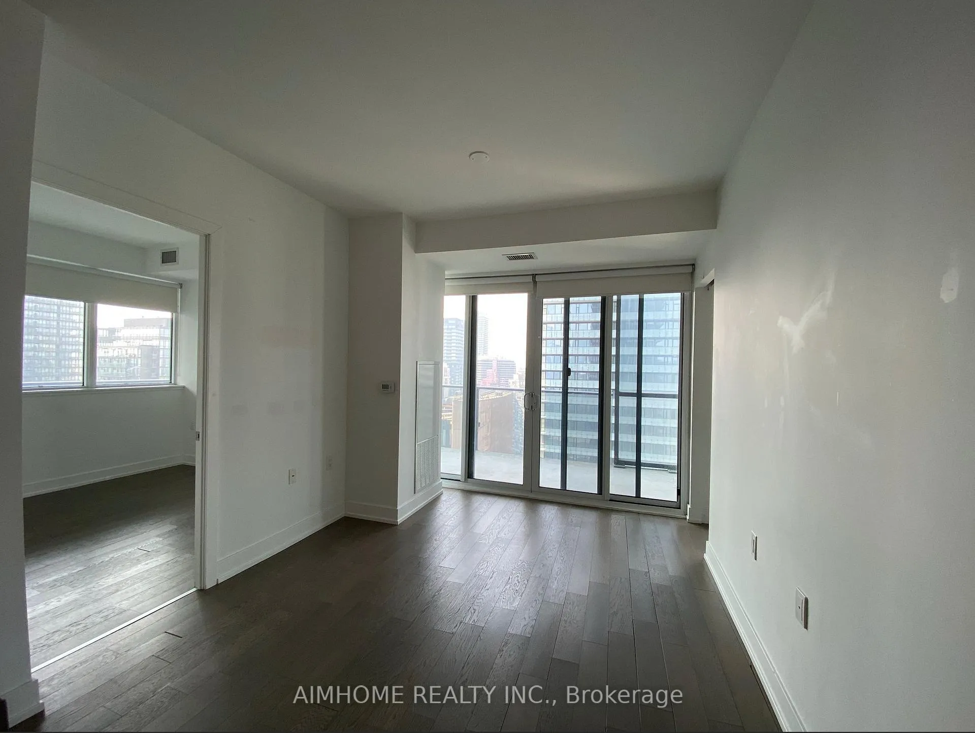 Photo 6 of Unit 3503, 7 Grenville Street, Toronto, Bay Street Corridor — HOMEH