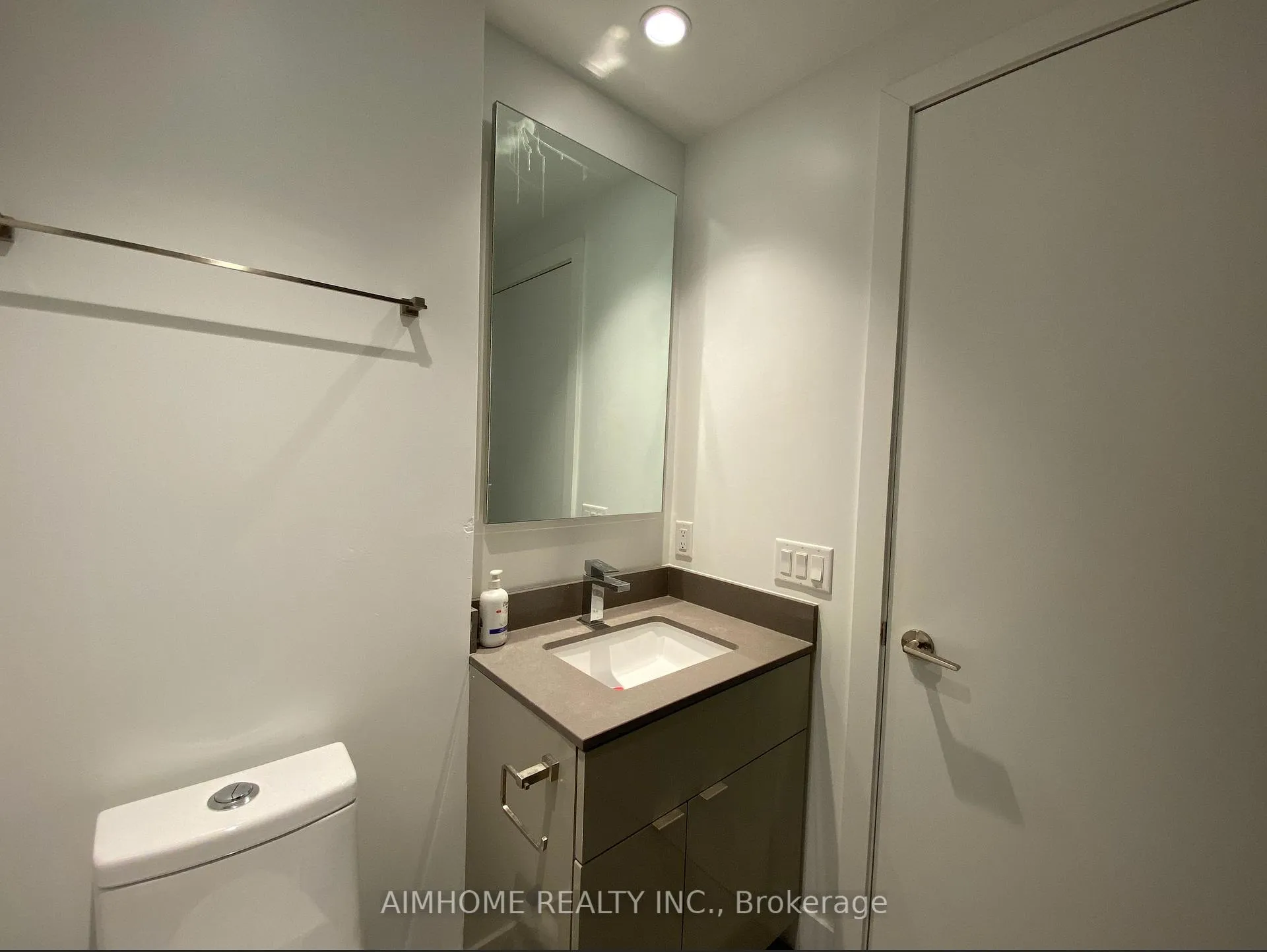 Photo 12 of Unit 3503, 7 Grenville Street, Toronto, Bay Street Corridor — HOMEH