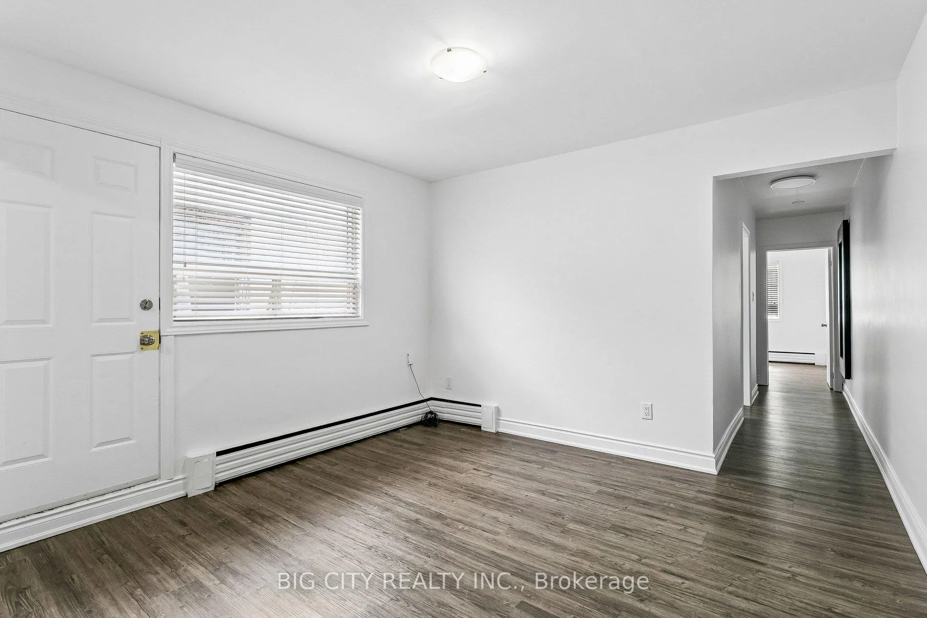 Photo 6 of Unit 2, 2656 Islington Avenue, Etobicoke, Thistletown-Beaumonde Heights — HOMEH