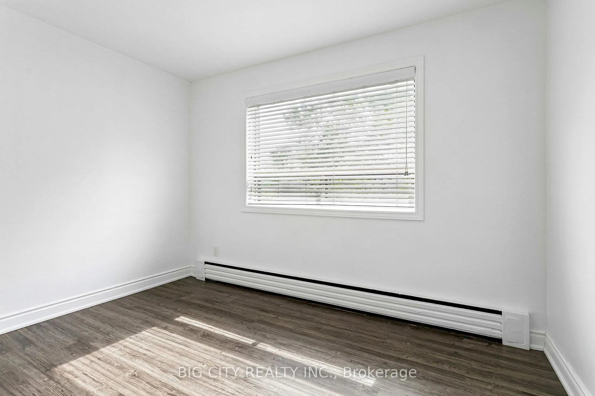 Photo 15 of Unit 2, 2656 Islington Avenue, Etobicoke, Thistletown-Beaumonde Heights — HOMEH