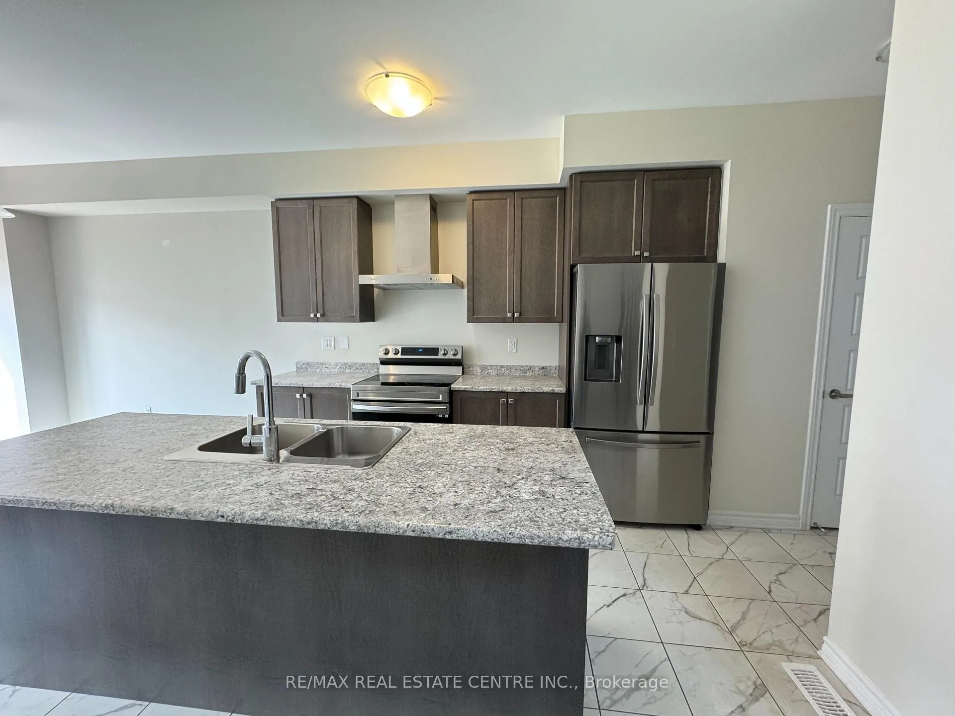Photo 8 of 89 Blacksmith Drive, Woolwich, Breslau — HOMEH