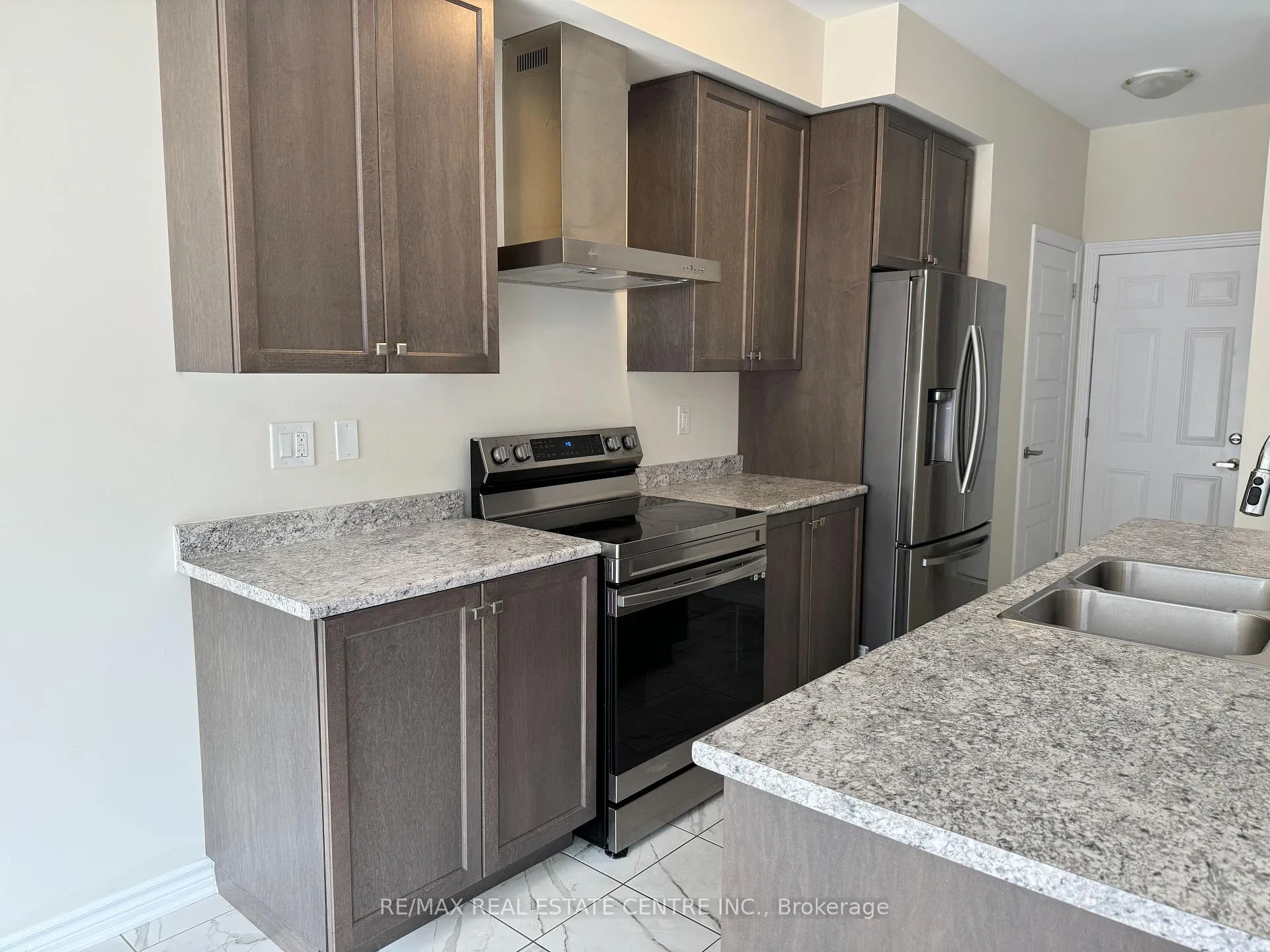 Photo 11 of 89 Blacksmith Drive, Woolwich, Breslau — HOMEH