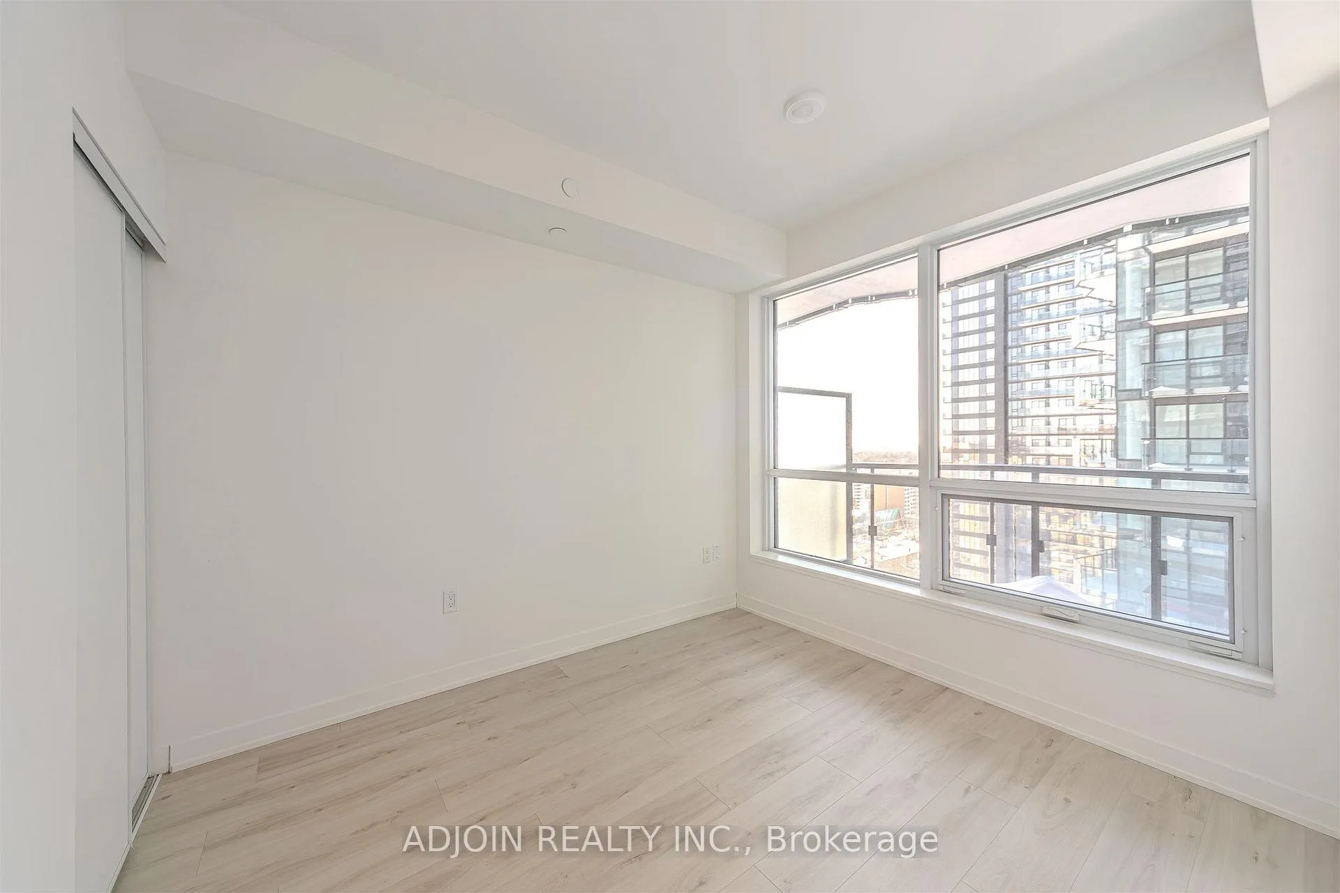 Photo 16 of Unit 1806, 120 Broadway Avenue, Toronto, Mount Pleasant West — HOMEH