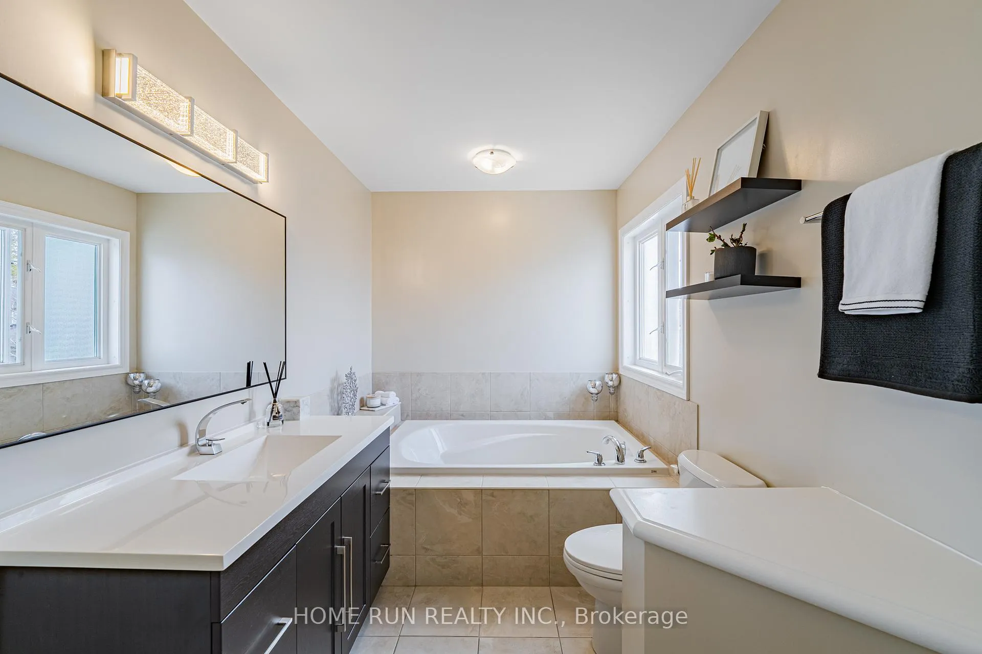 Photo 23 of 131 Kinghaven Crescent, Ottawa, Kanata - Bridlewood — HOMEH